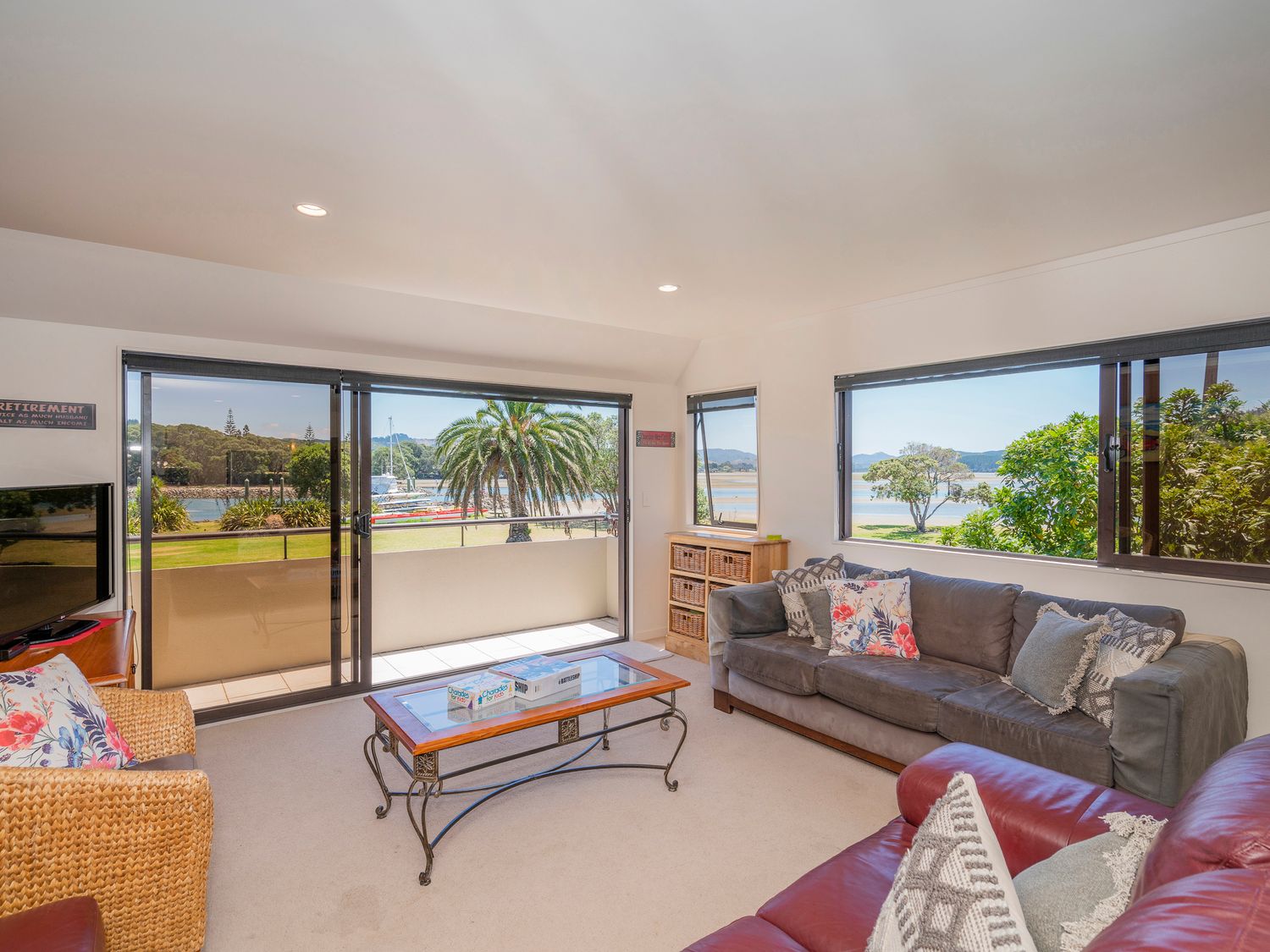 Harbourside Haven - Whangamata Holiday Home                     photo 2