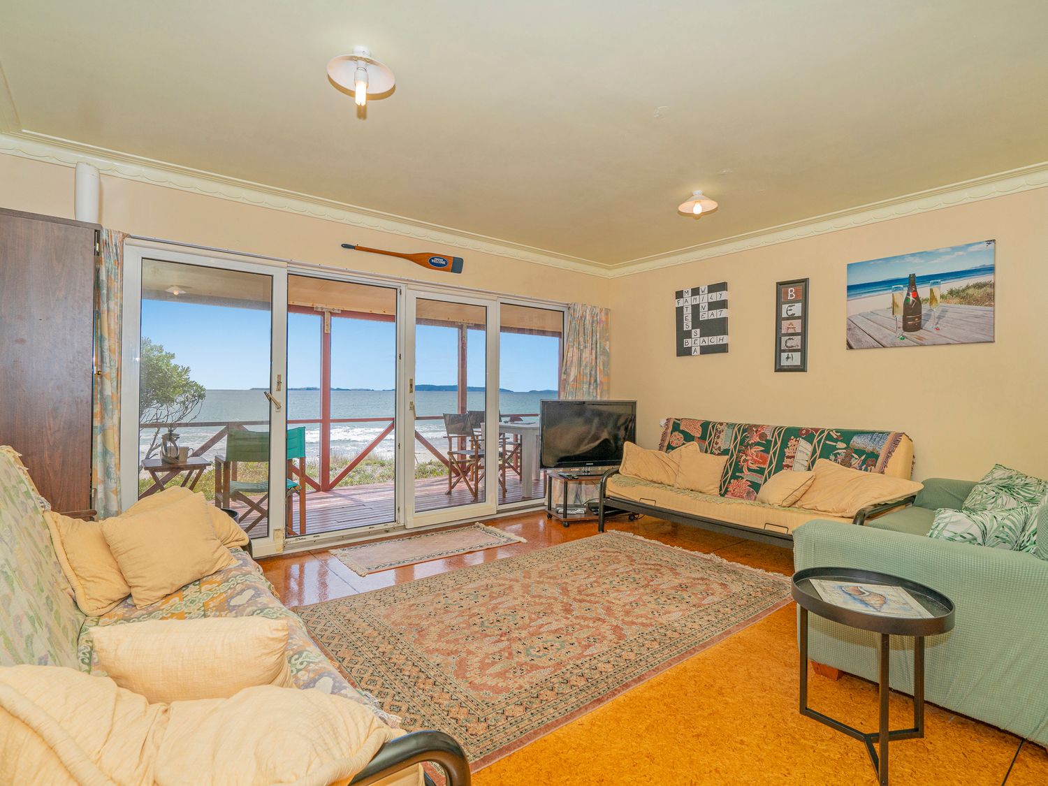 Poppy's Beach House - Beachfront Whangapoua Home                     photo 2