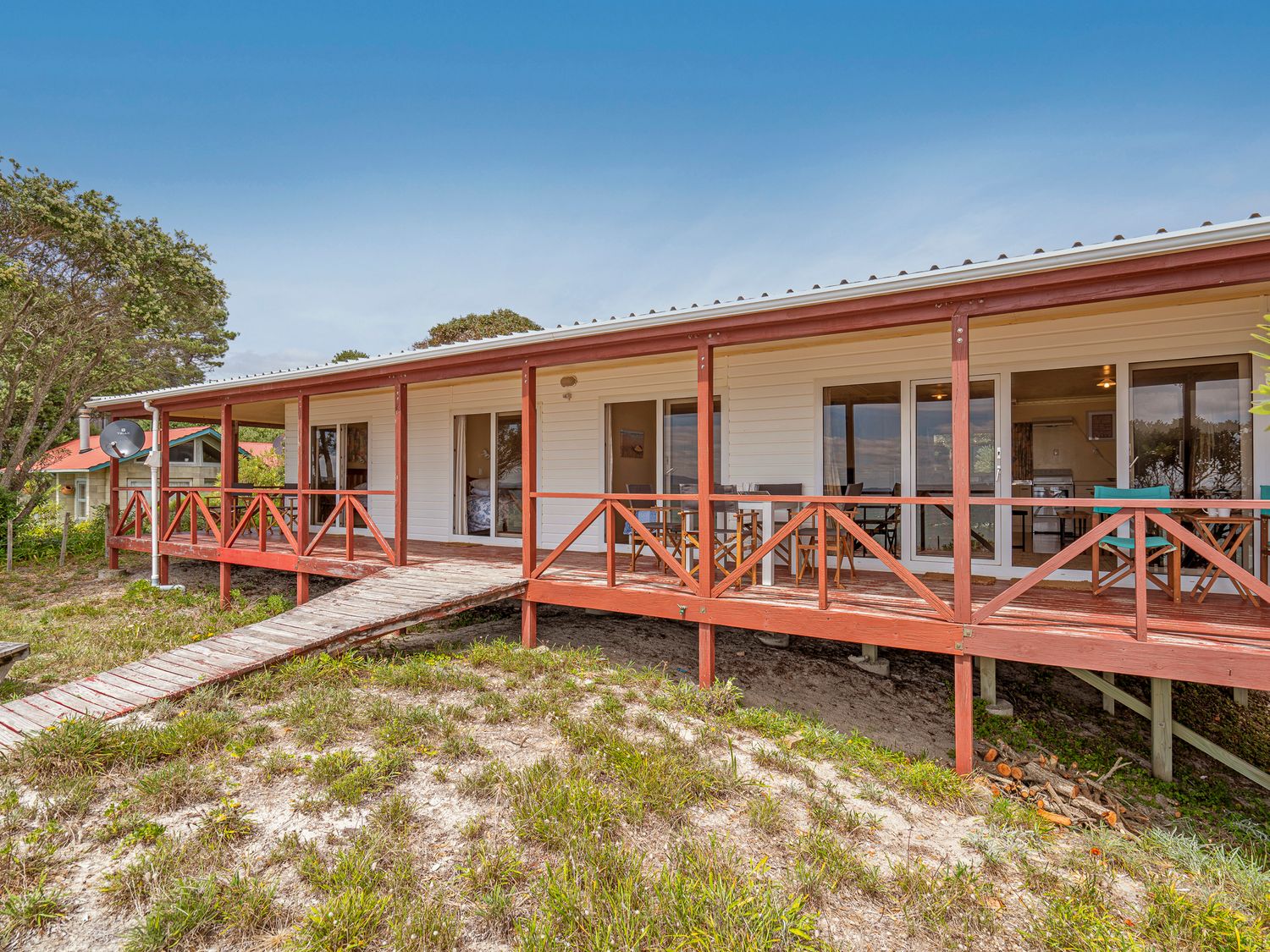 Poppy's Beach House - Beachfront Whangapoua Home                     photo 29