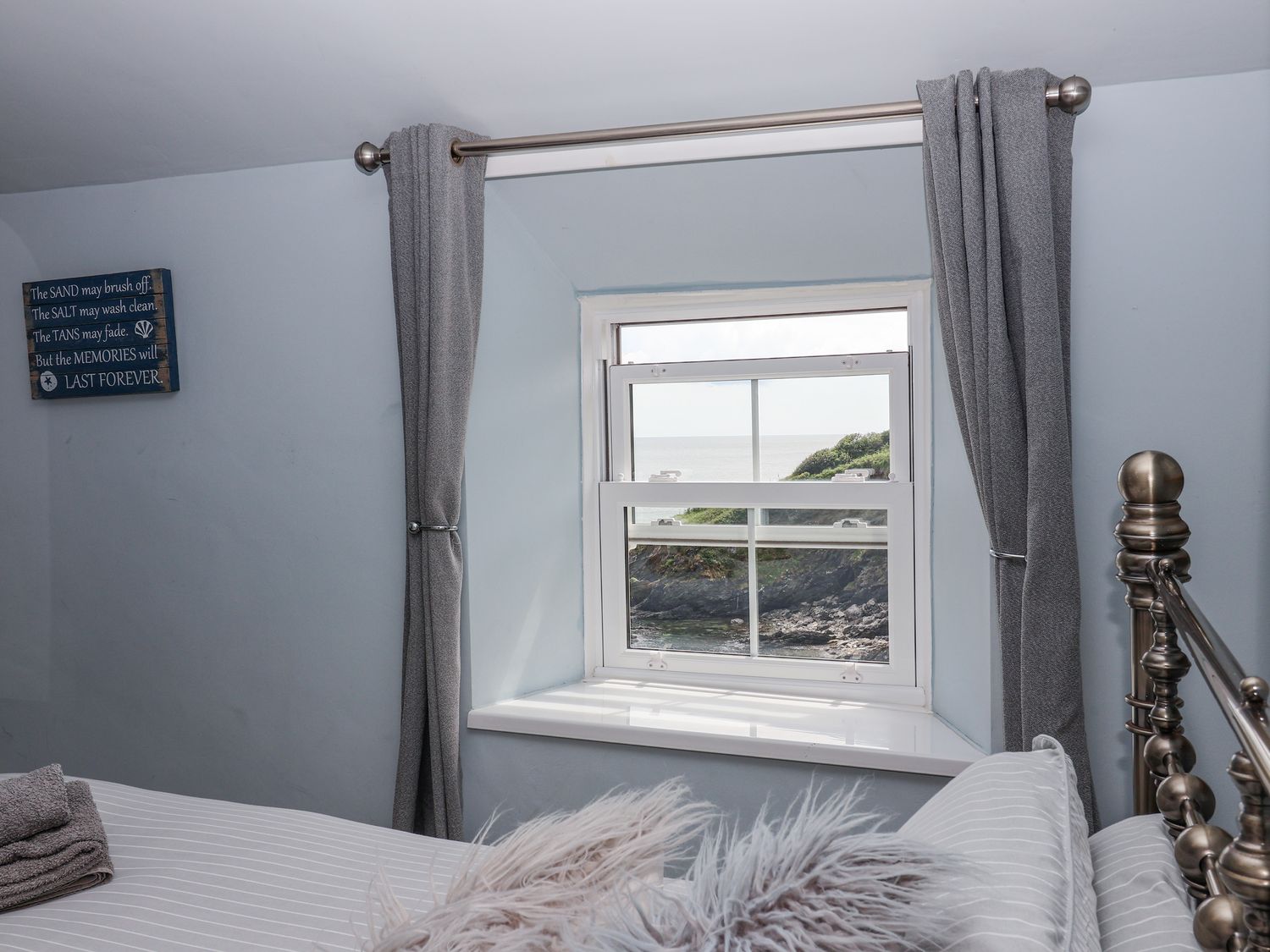 2 Cliff Cottages, Gorran Haven