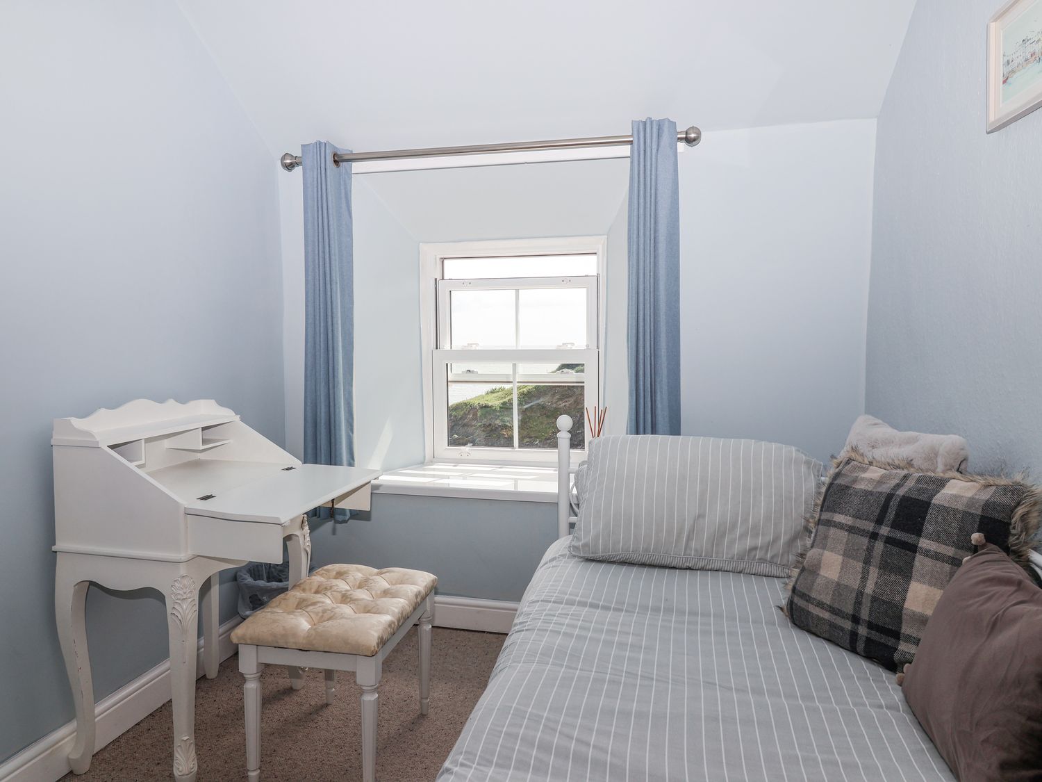 2 Cliff Cottages, Gorran Haven