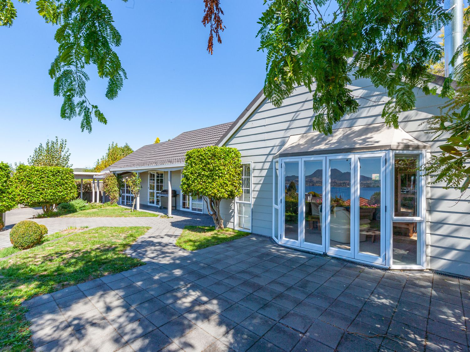 Krissell Castle - Acacia Bay Holiday Home                     photo 20