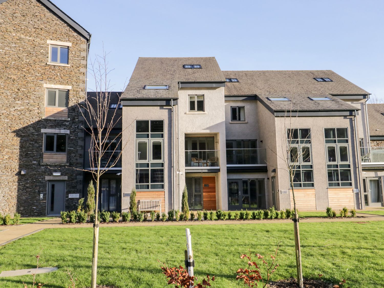 Rivers Edge Newby Bridge Brow Edge The Lake District And Cumbria