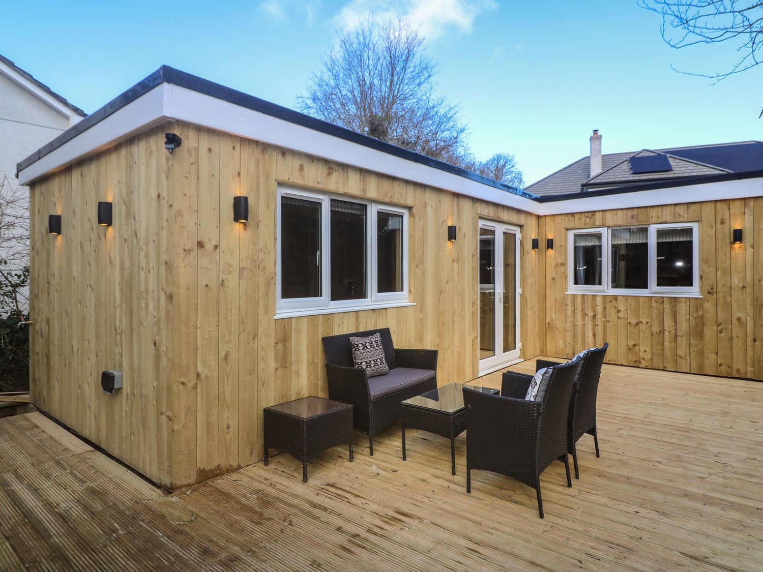 Hunting Gate Lodge, Lanner