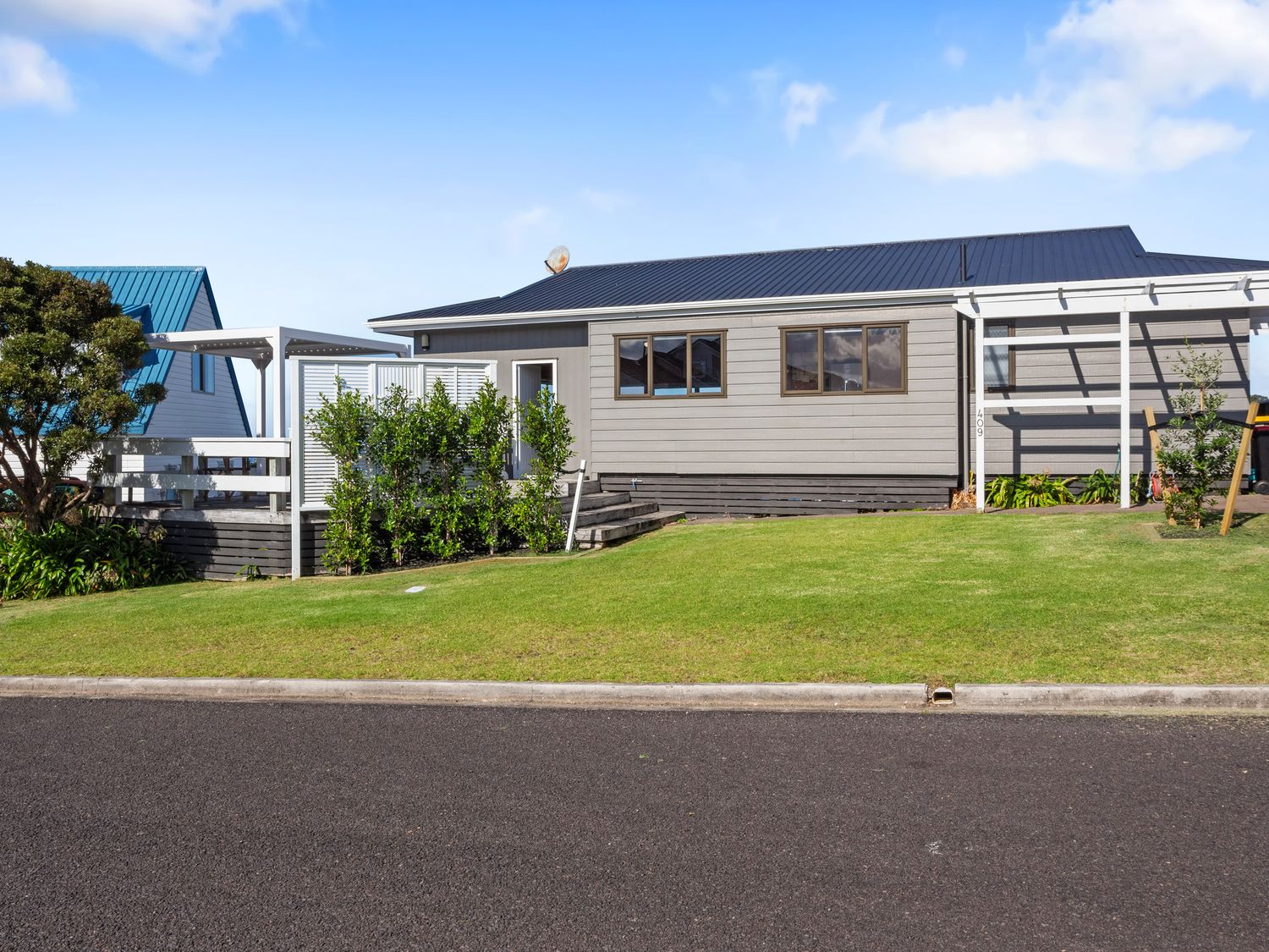 Mayor Magic - Onemana Holiday Home                     photo 2