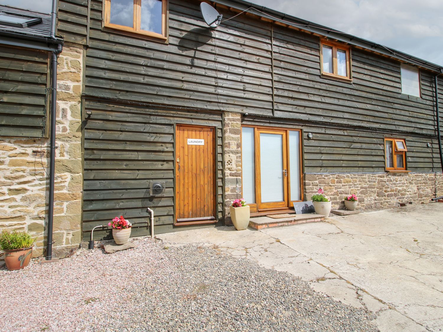 Meadow Barn, Aston On Clun
