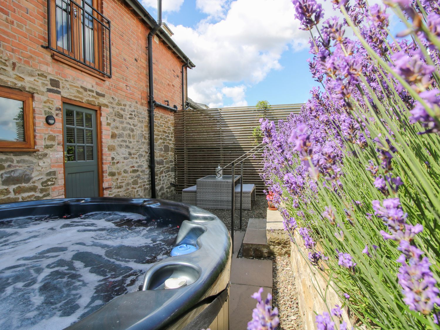 Meadow Barn, Aston On Clun