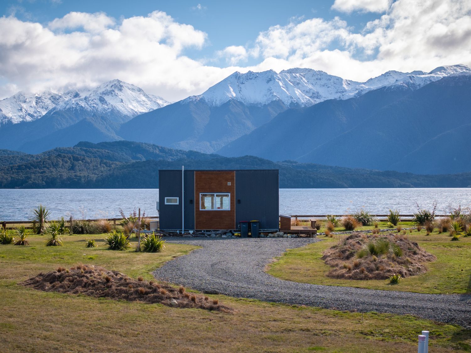 Tiny Piece of Paradise - Te Anau Tiny House -  - 1079033 - photo 1