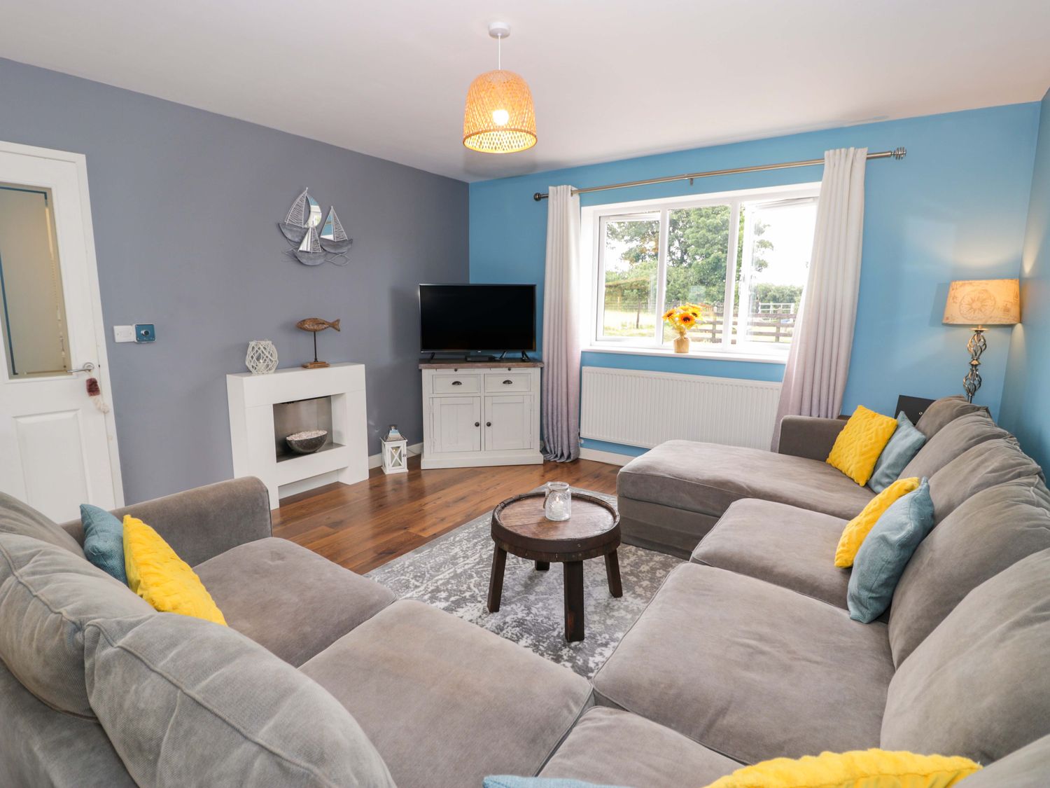 Cae Berllan, Pwllheli