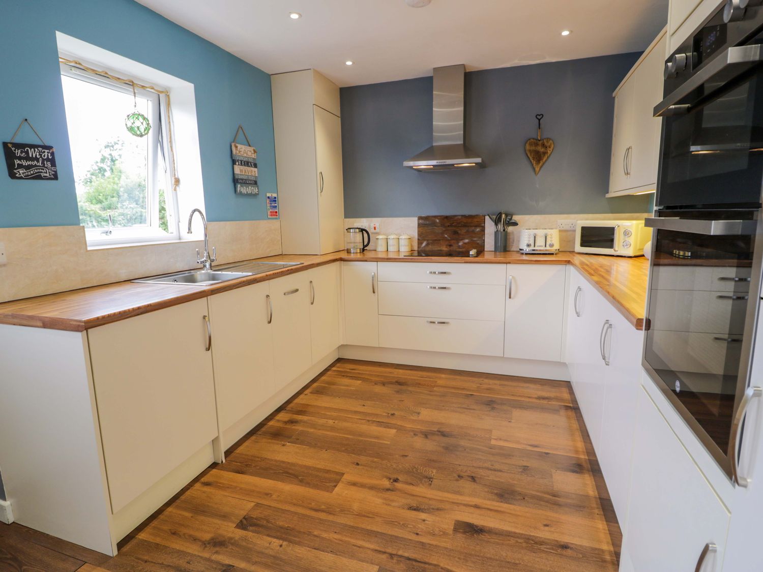 Cae Berllan, Pwllheli