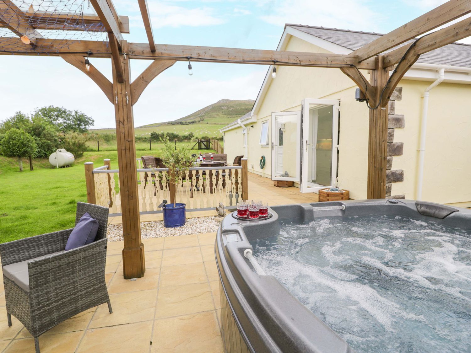 Cae Berllan, Pwllheli