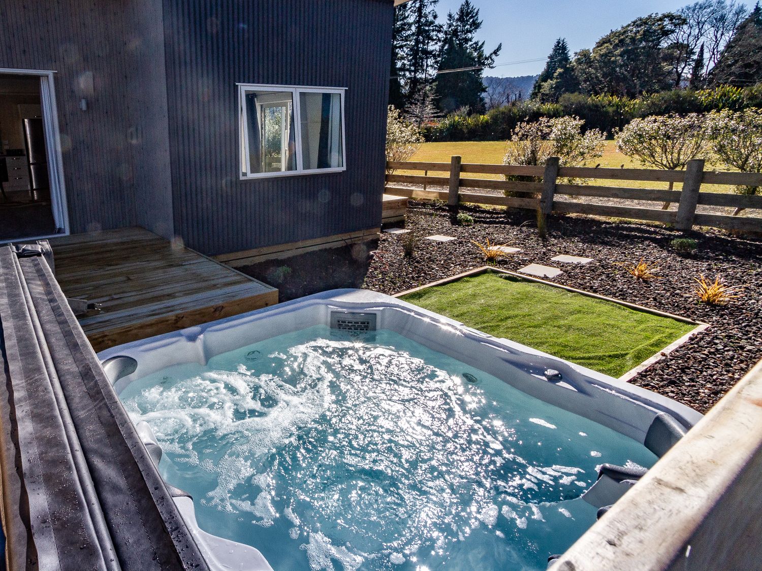 Family Retreat in Snowmass - Ohakune Holiday Home                     photo 30