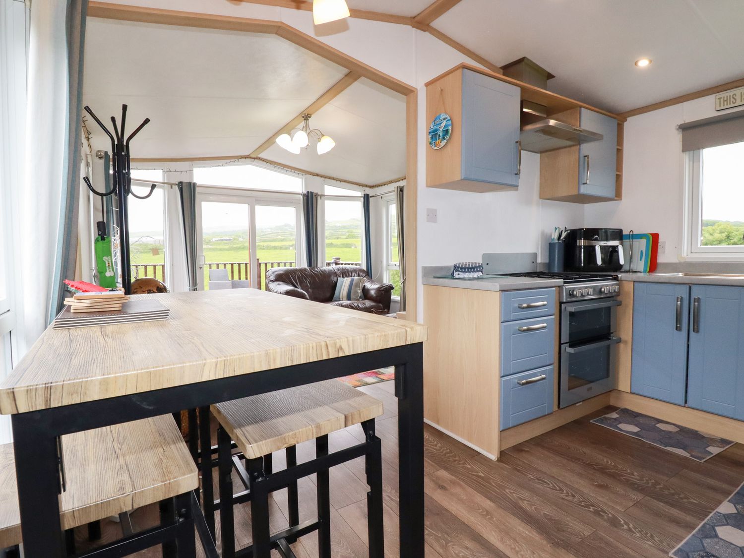 Orchard View, Tintagel