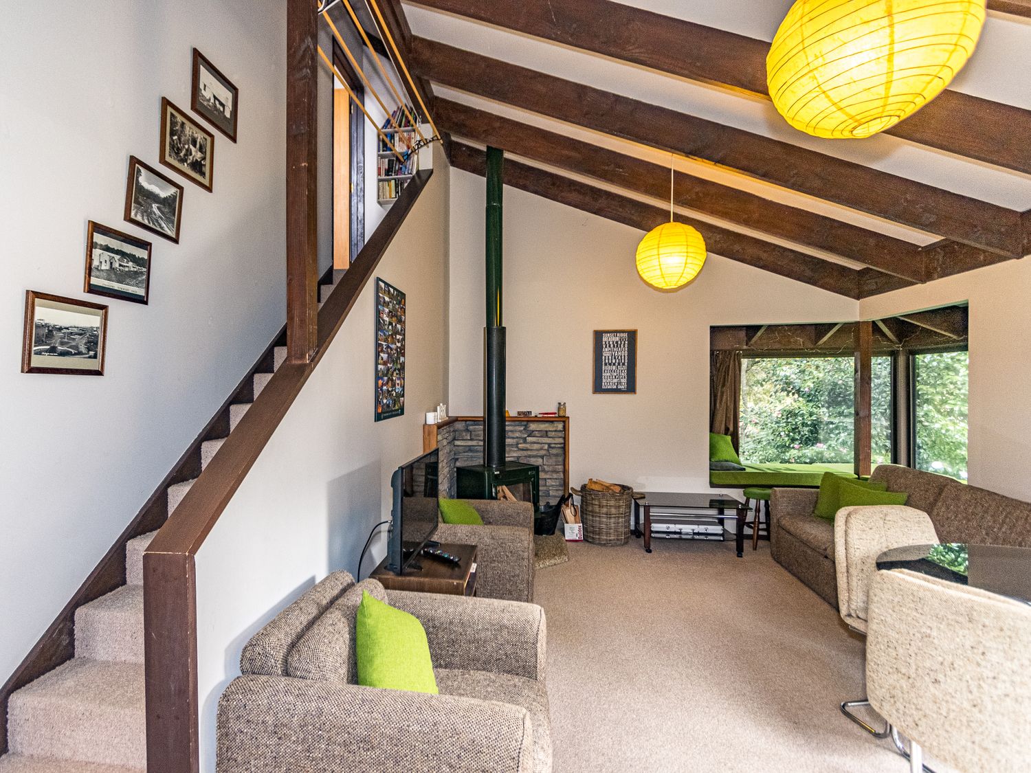 Foyle Street Ski Retreat - Ohakune Holiday Home                     photo 2