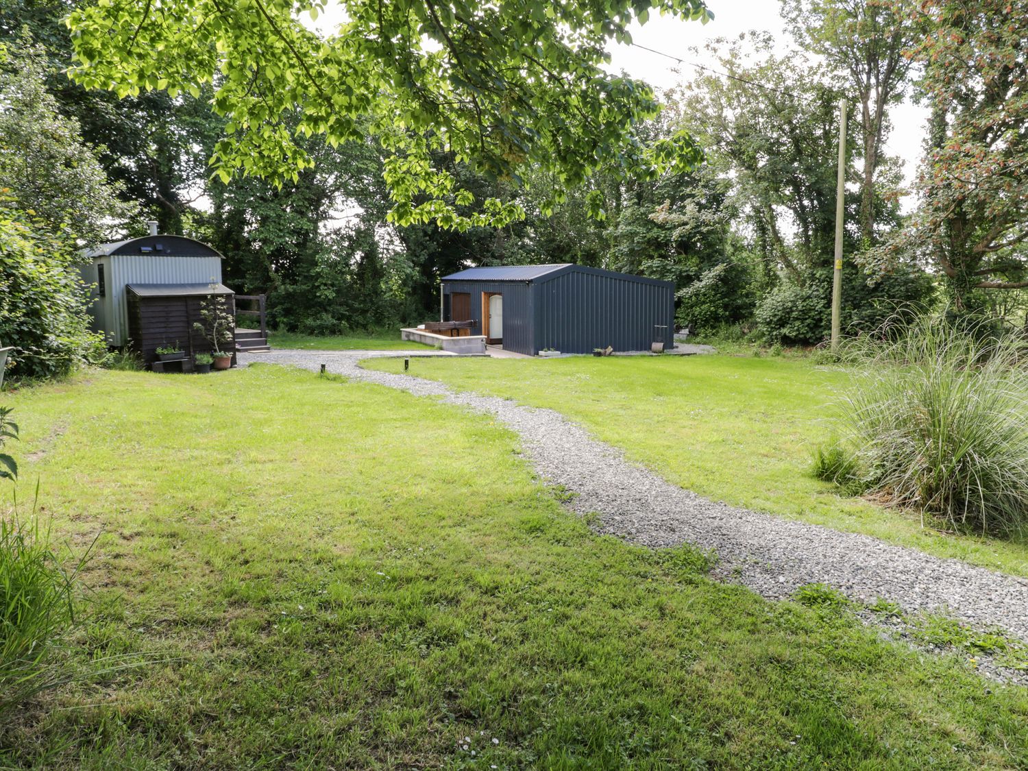 The Shepherds Hut, Chwilog