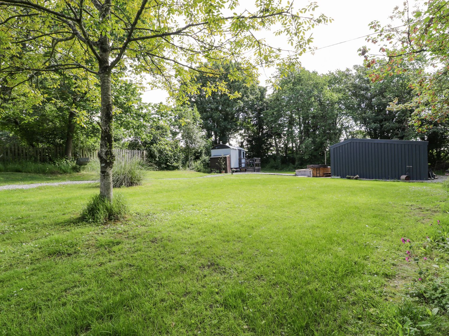 The Shepherds Hut, Chwilog