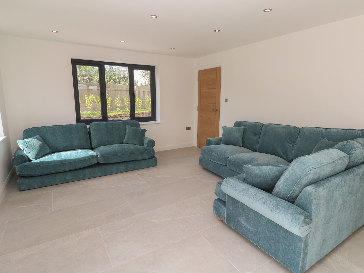 Tredarn, Connor Downs, Cornwall, dog-friendly, woodburning stove, hot tub off-road parking and views