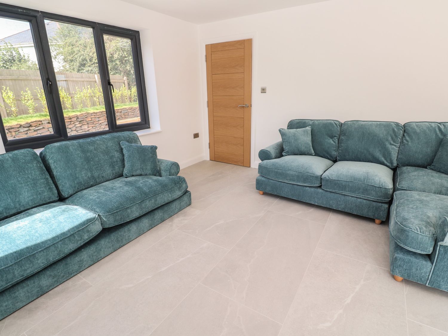 Tredarn, Connor Downs, Cornwall, dog-friendly, woodburning stove, hot tub off-road parking and views