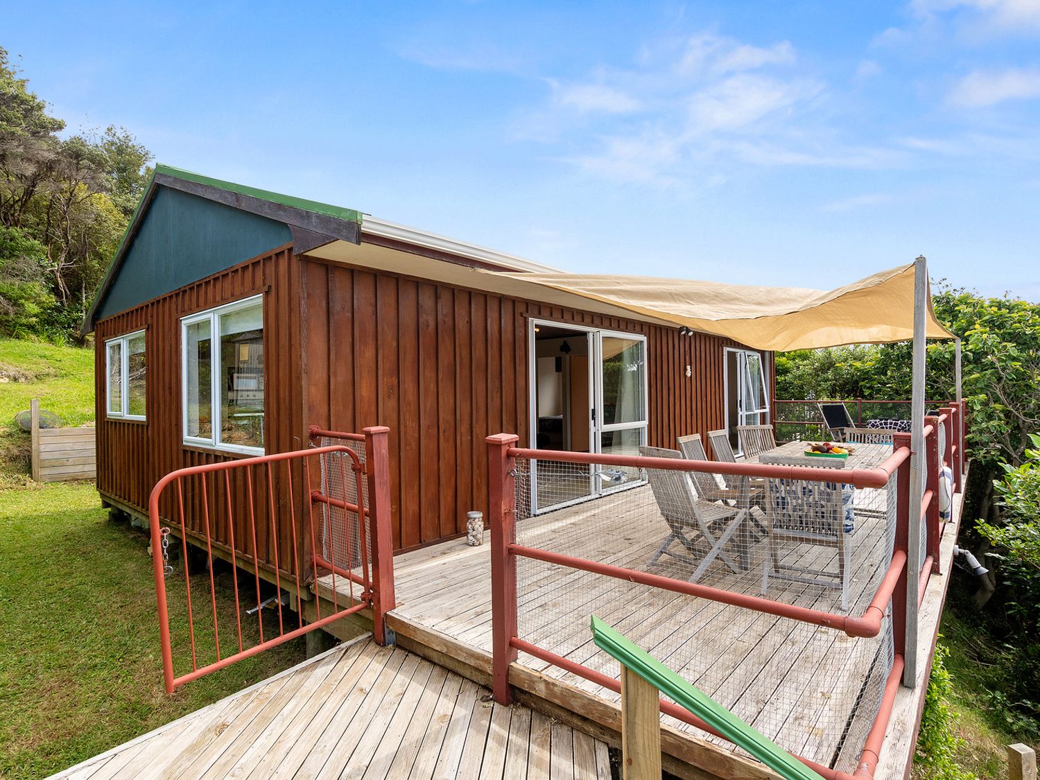 Bach and Relax - Oakura Holiday Home                     photo 2