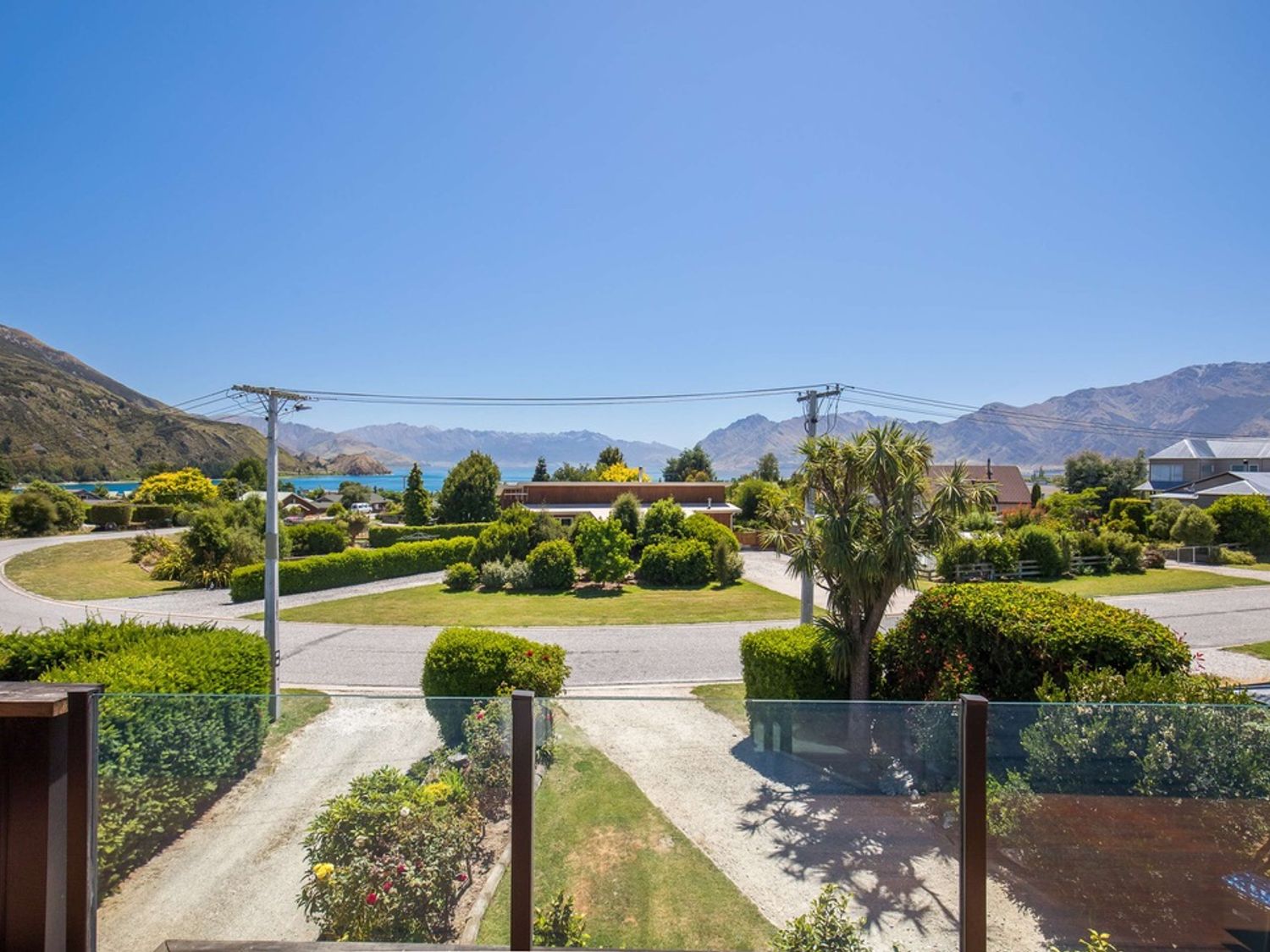 Views on Parry - Lake Hāwea Holiday Home                     photo 21