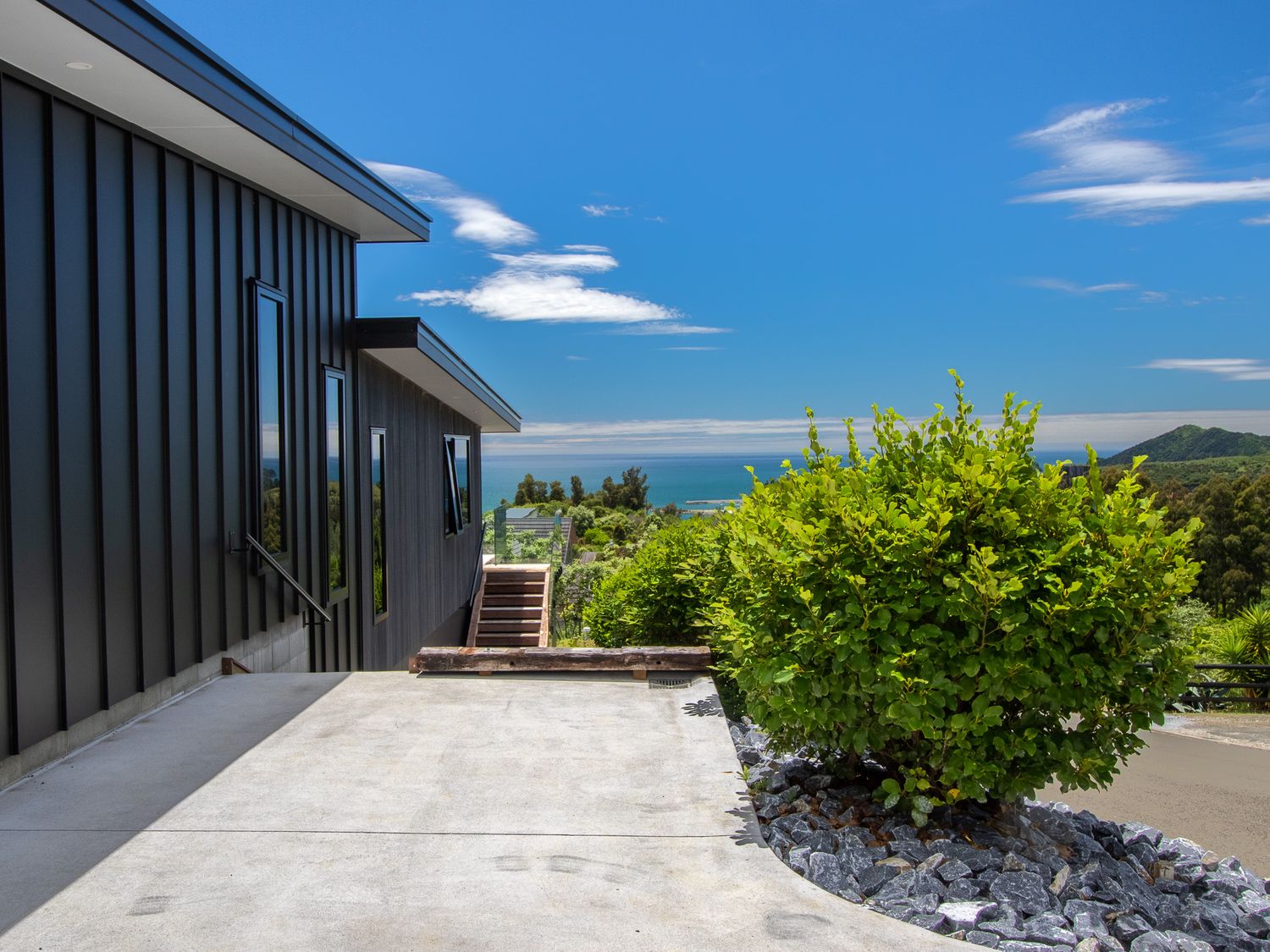 Bay Vista Beauty - Pohara Holiday Home                     photo 23