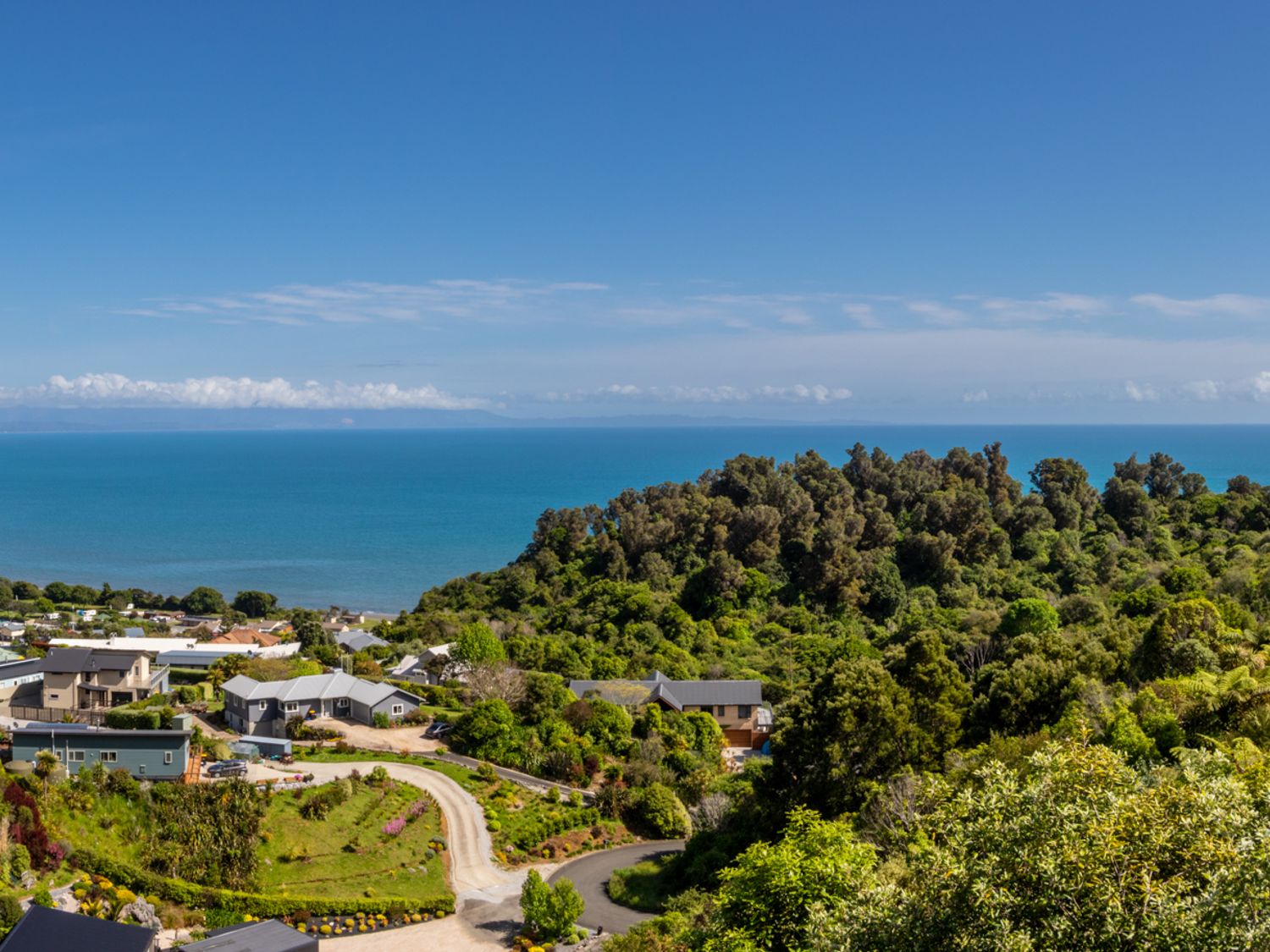 Bay Vista Beauty - Pohara Holiday Home                     photo 2