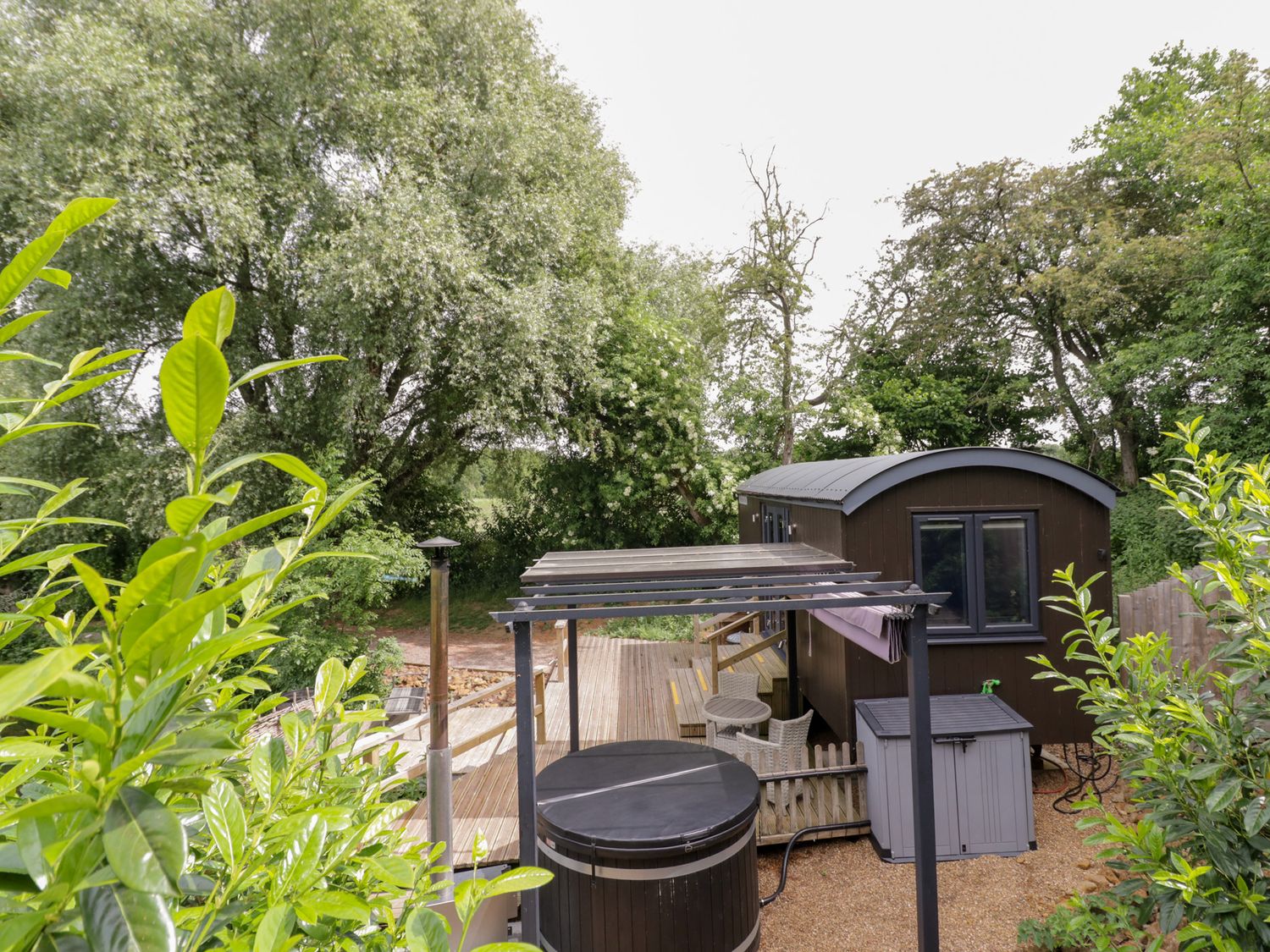 The Sheperds Hut at Bridge Lake Farm & Fishery, Chacombe