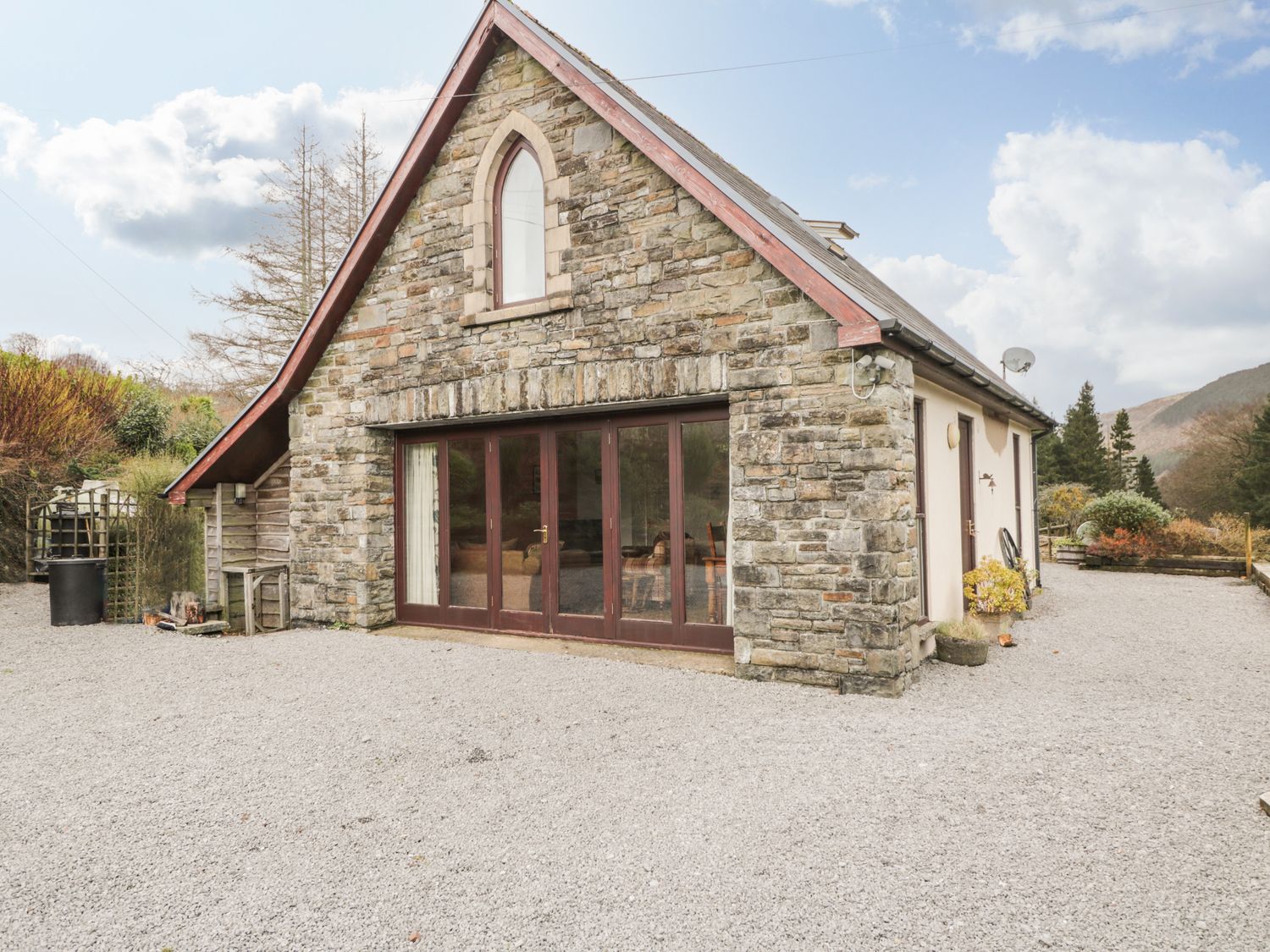 The Lodge, Pontsticill