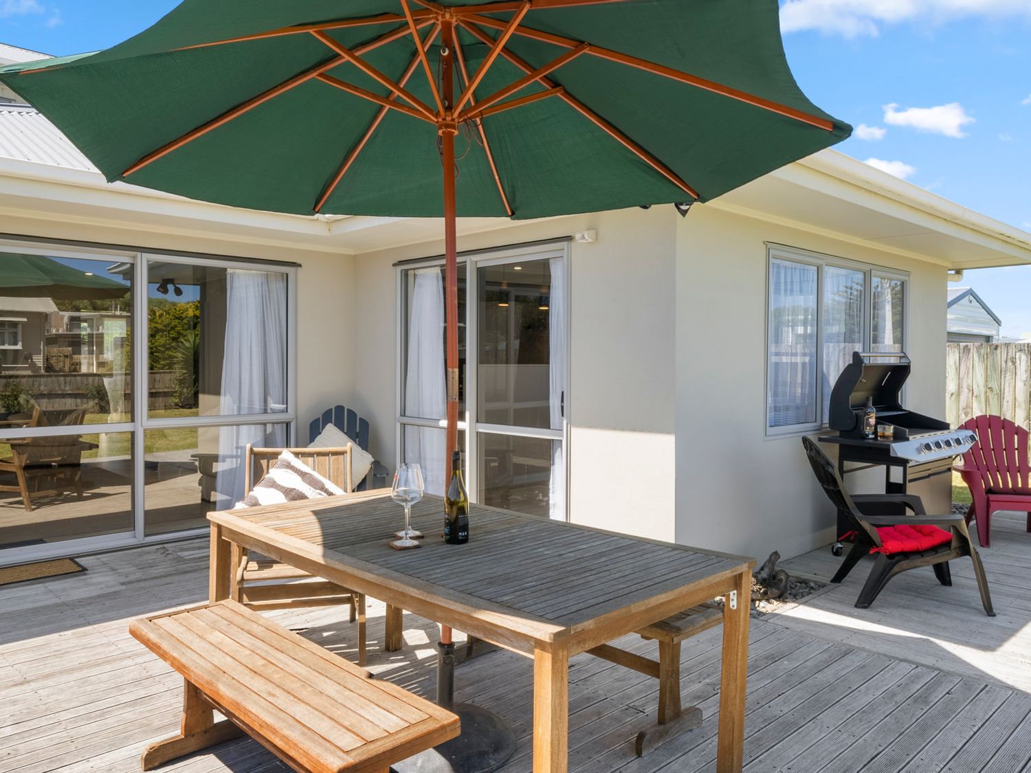 Hunia Haven - Himatangi Beach Holiday Home                     photo 19