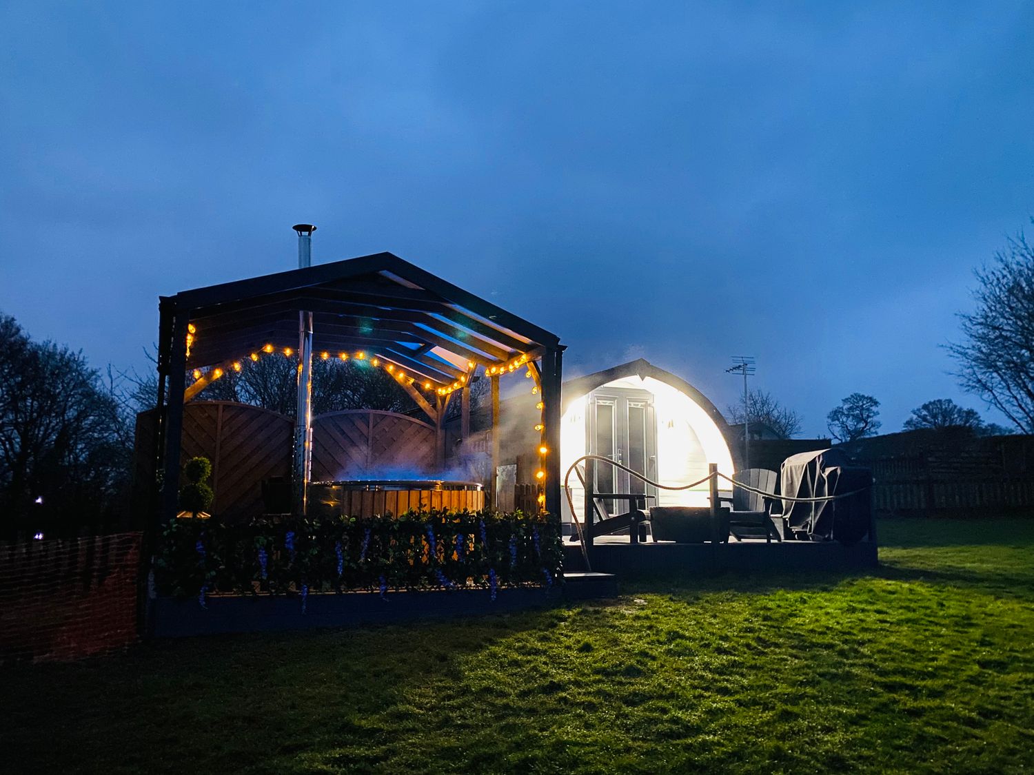 Cherry Pod, Meole Brace