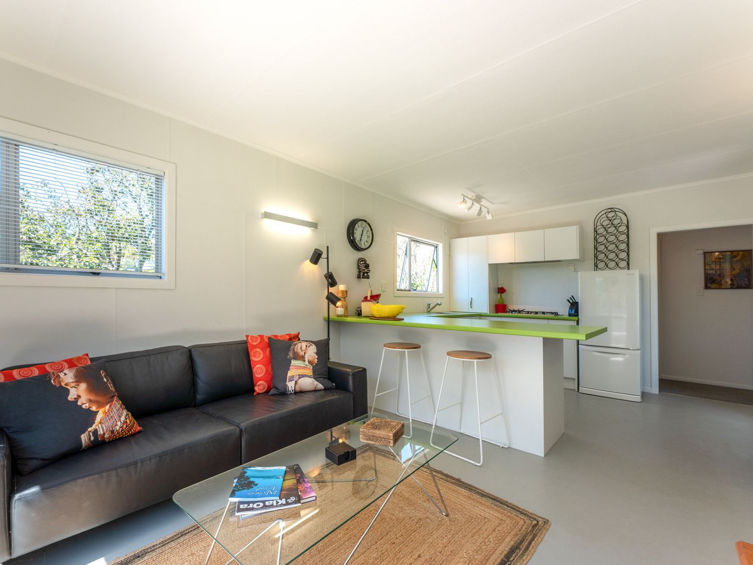 Four Palms Cottage - Onetangi Holiday Home                     photo 2