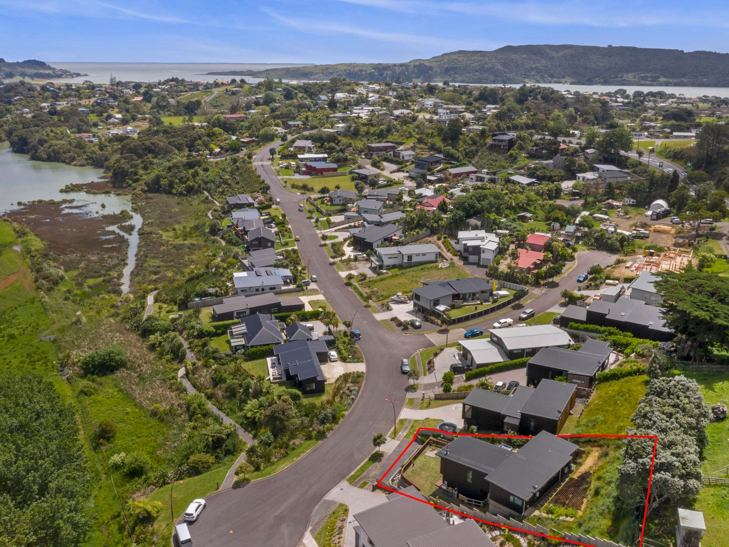 R and R at Robertson - Raglan Holiday Home                     photo 40
