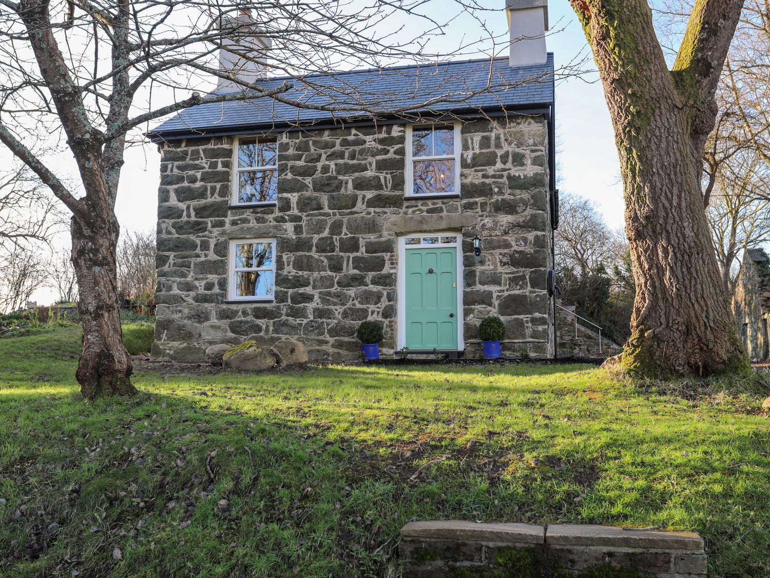 Bryn Moelyn Cottage, Morfa Nefyn, Gwynedd. Near an AONB. Countryside location. Near a National Park.