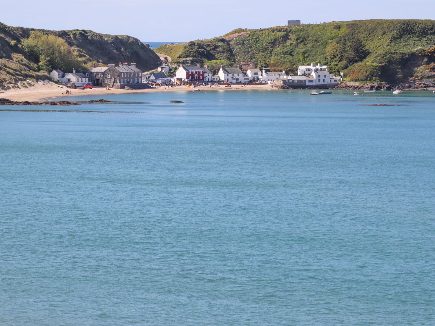 Bryn Moelyn Cottage, Morfa Nefyn, Gwynedd. Near an AONB. Countryside location. Near a National Park.