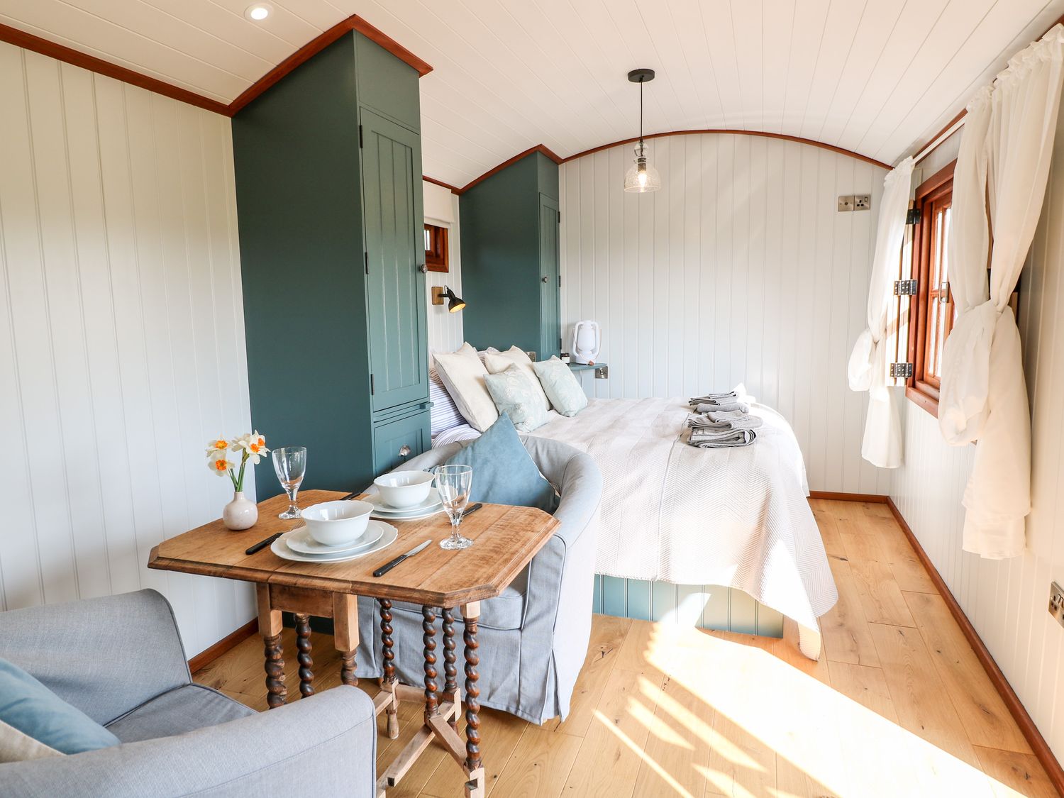 Nomad (shepherds hut), Kibworth