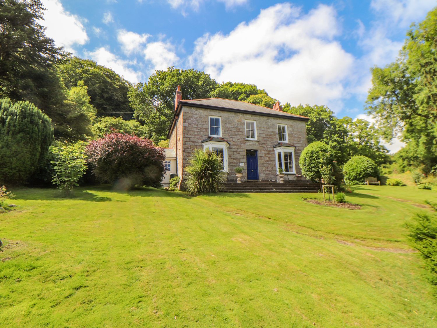 Gweek House | Gweek | Cornwall | Self Catering Holiday Cottage