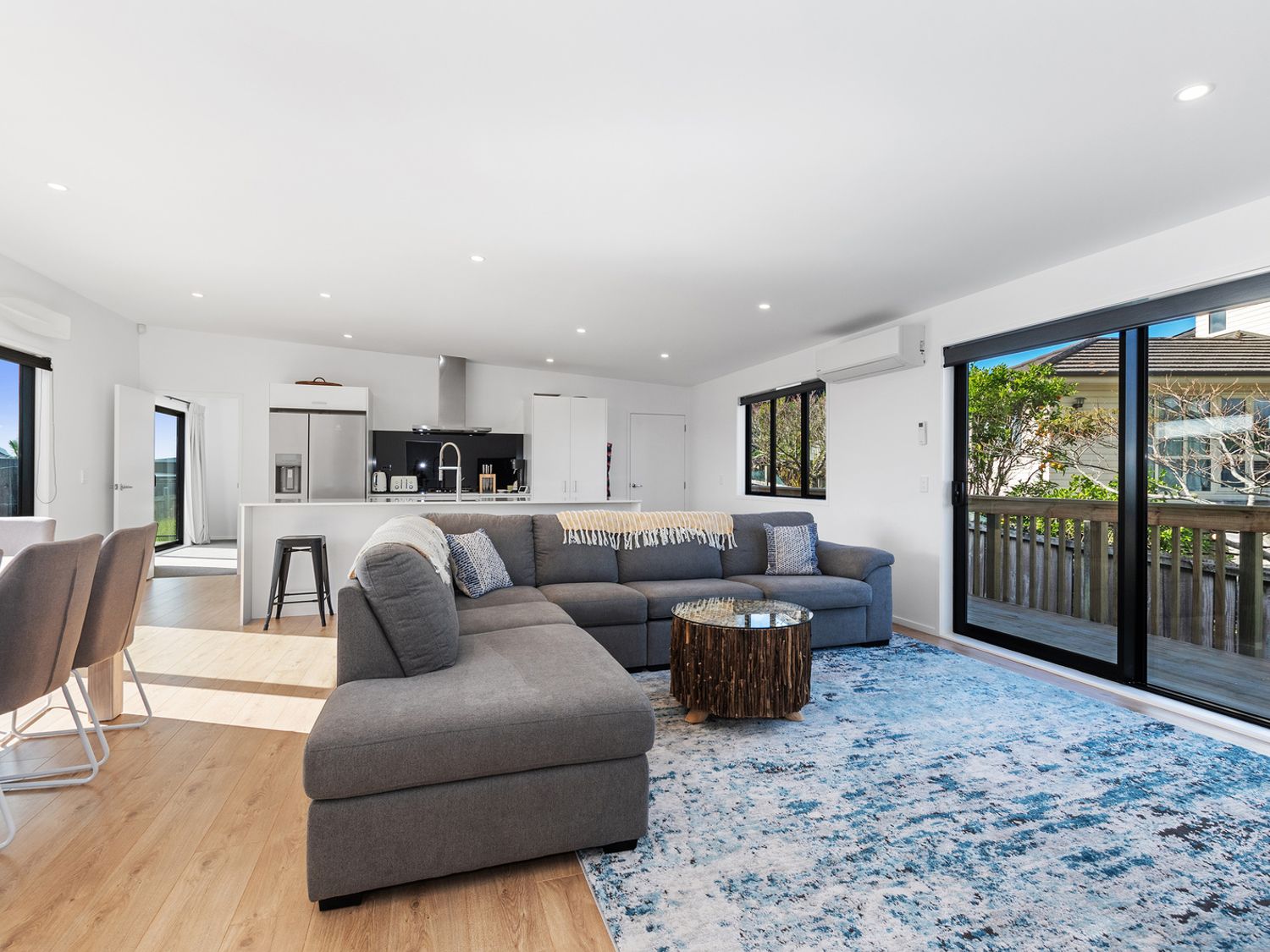 Tuturu Bliss - Ruakākā Holiday Home                     photo 2