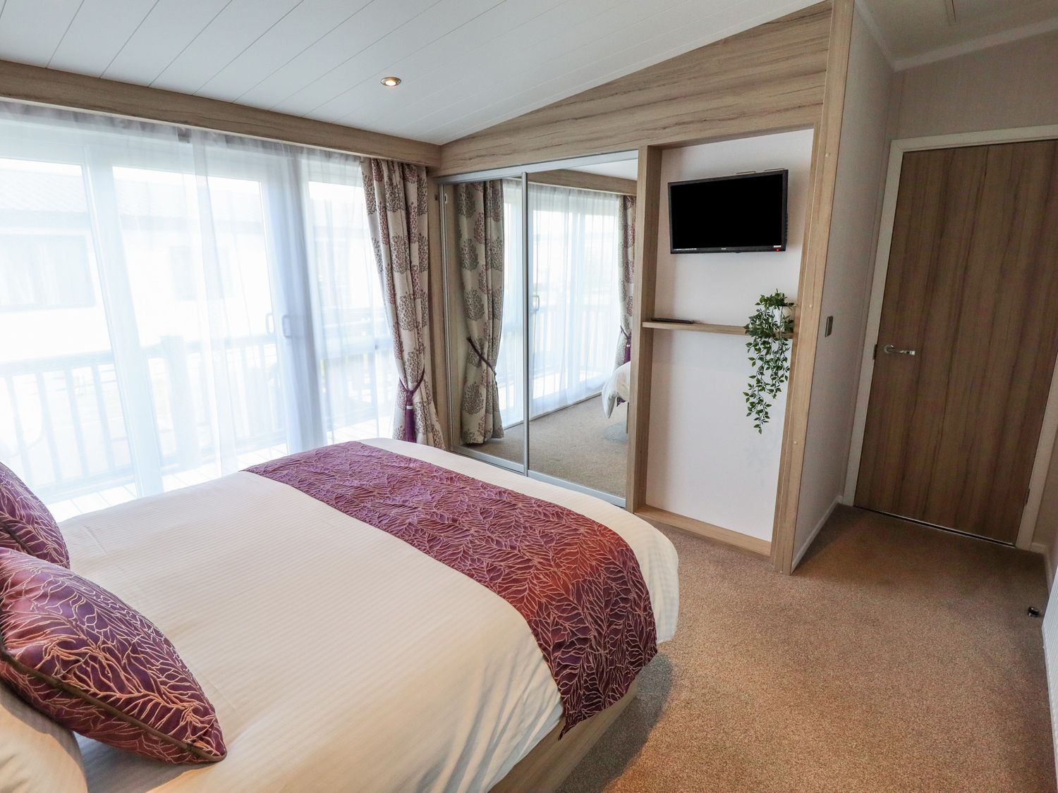 MEADOW VIEW LODGE, Tattershall