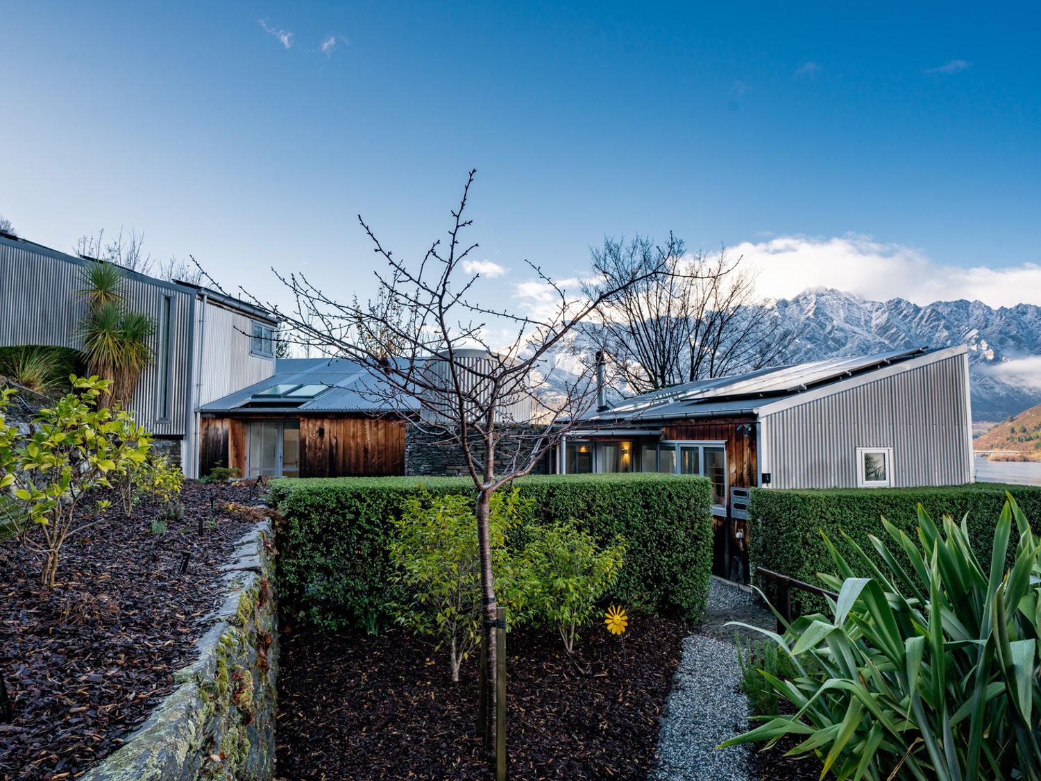 A Stunning Stay - Queenstown Holiday Home                     photo 28