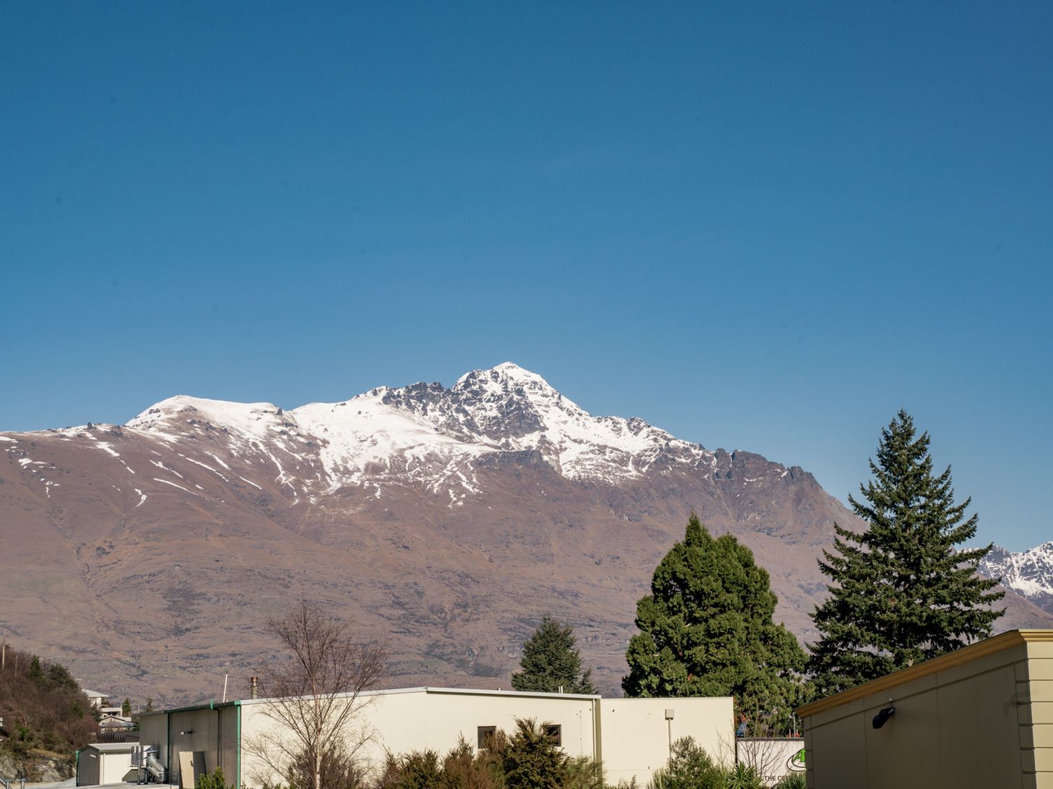 Snowy Peaks – Queenstown Holiday Apartment -  - 1116322 - photo 1