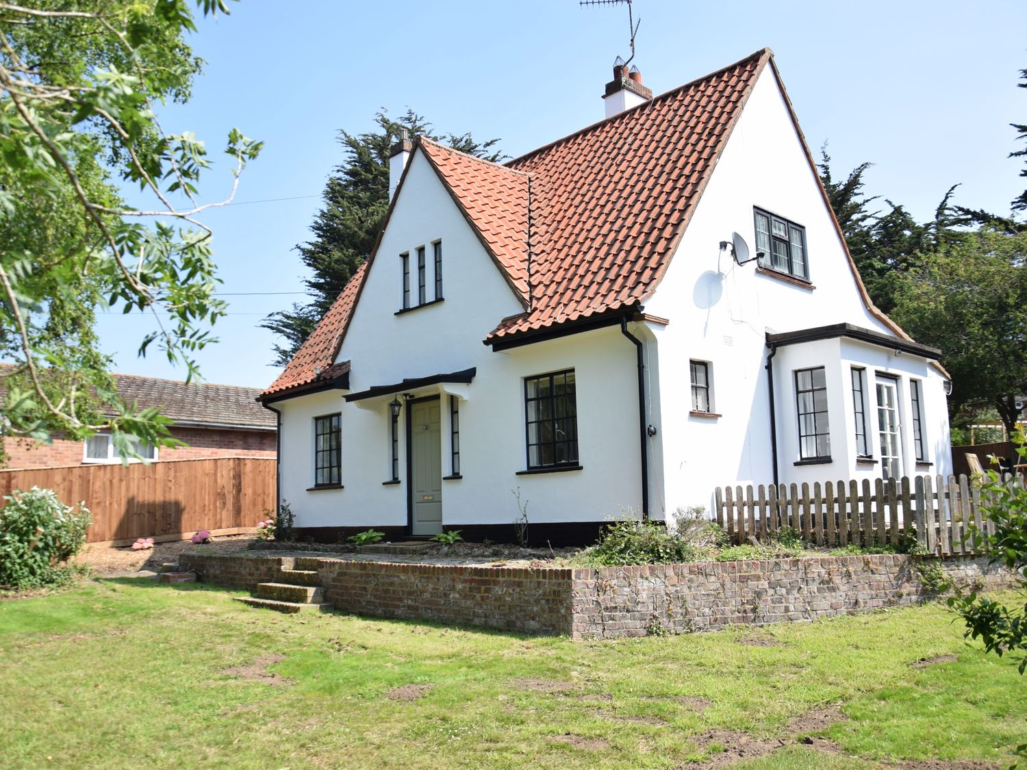 High Ground, Reydon Reydon East Anglia Self Catering Holiday Cottage