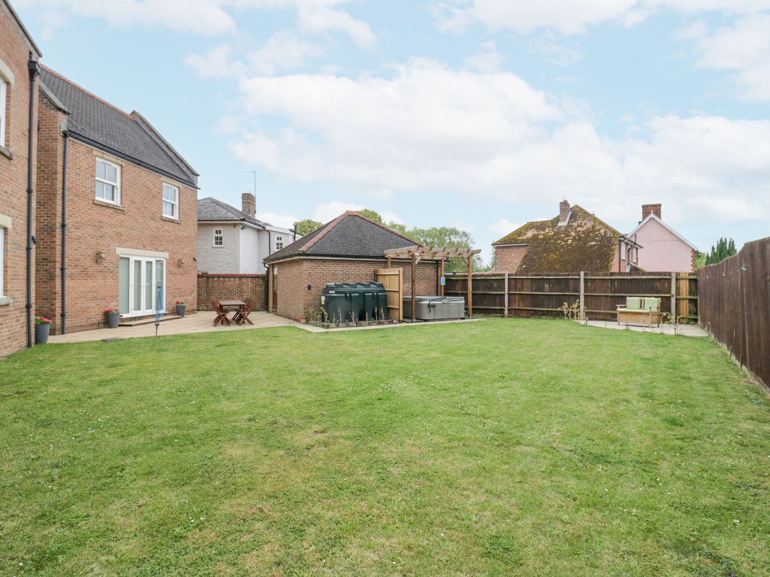 Chestnut Grange, Barrow, Suffolk. Over three storeys. Five bedrooms with en-suites. Private hot tub.