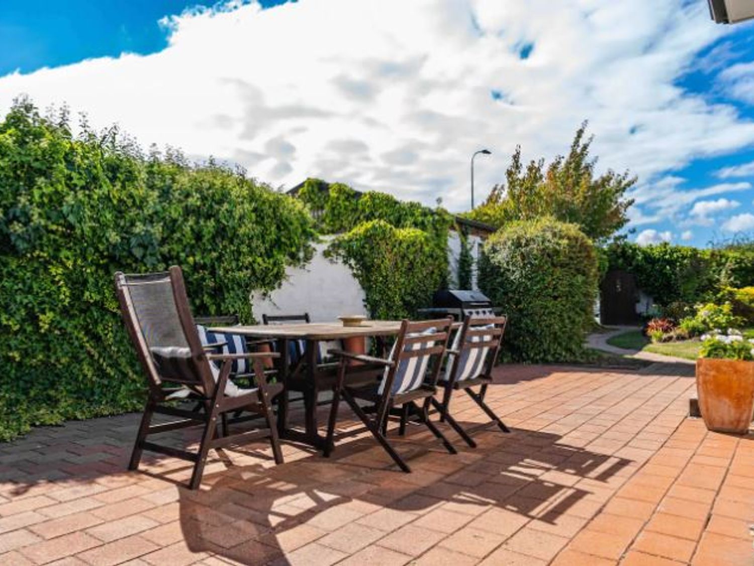 Townside Treat – Wanaka Holiday Home                     photo 2