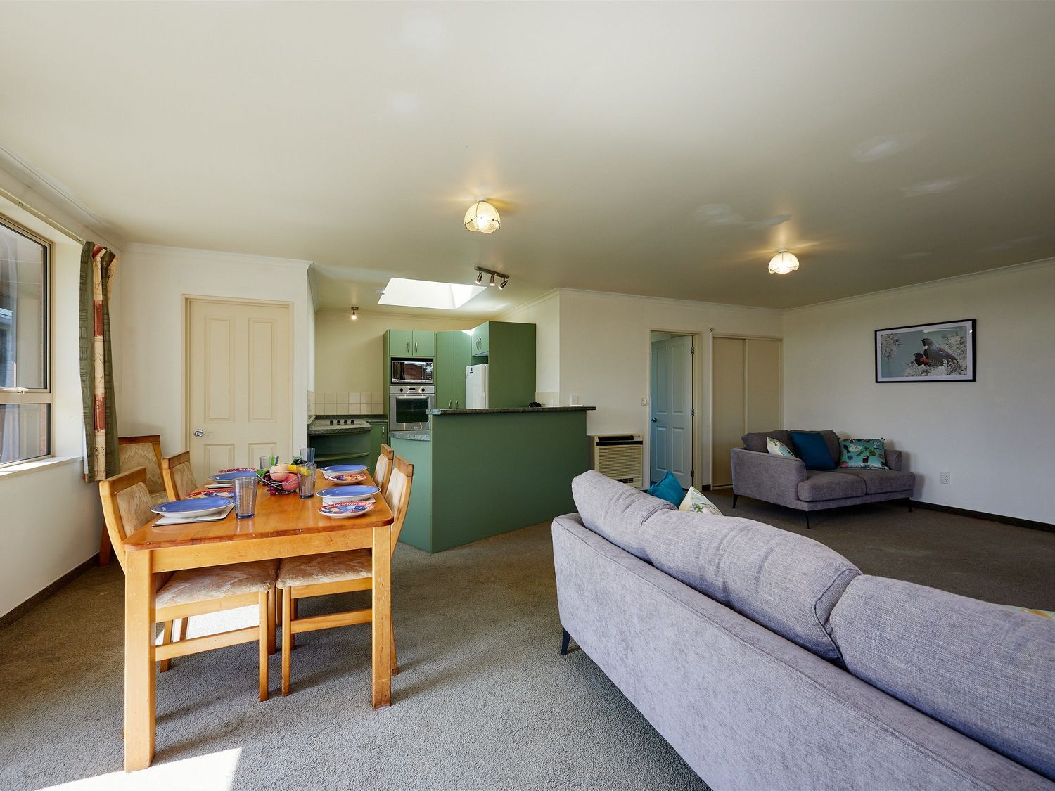 Torquay Central  – Kaikoura Holiday Home                     photo 2