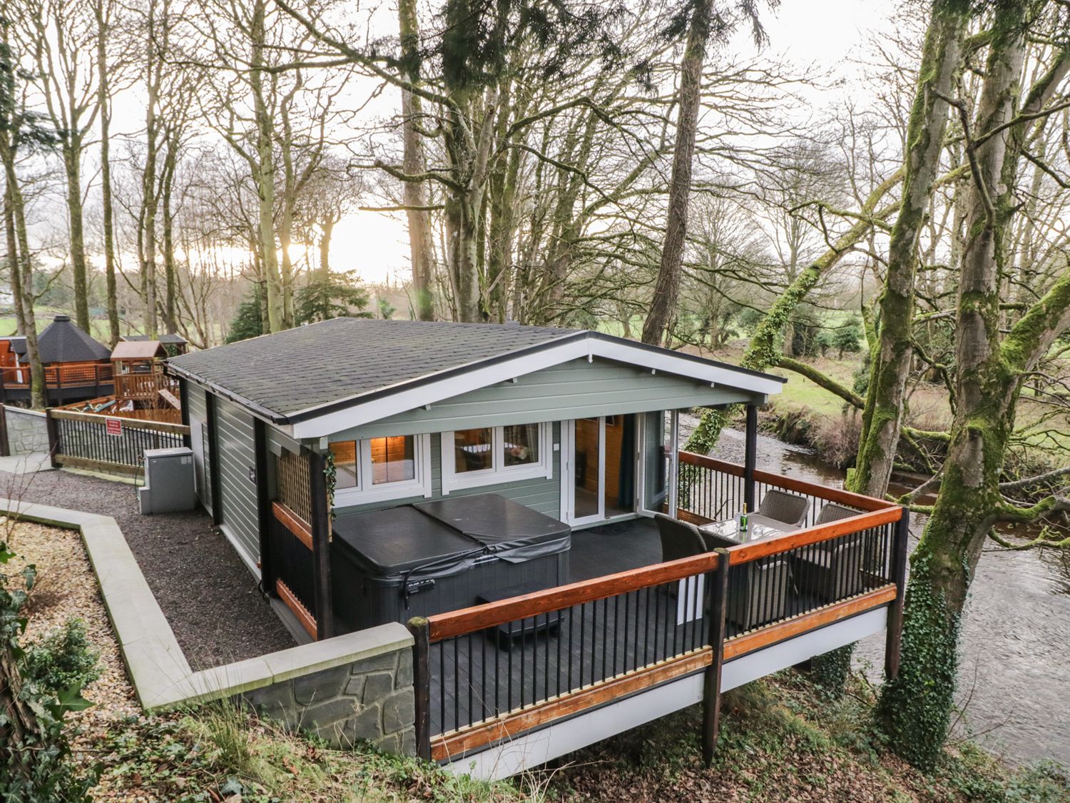 Buttermilk Lodge in Dungiven, Londonderry. Single-storey. Balcony. River views. Studio-style. Rural.
