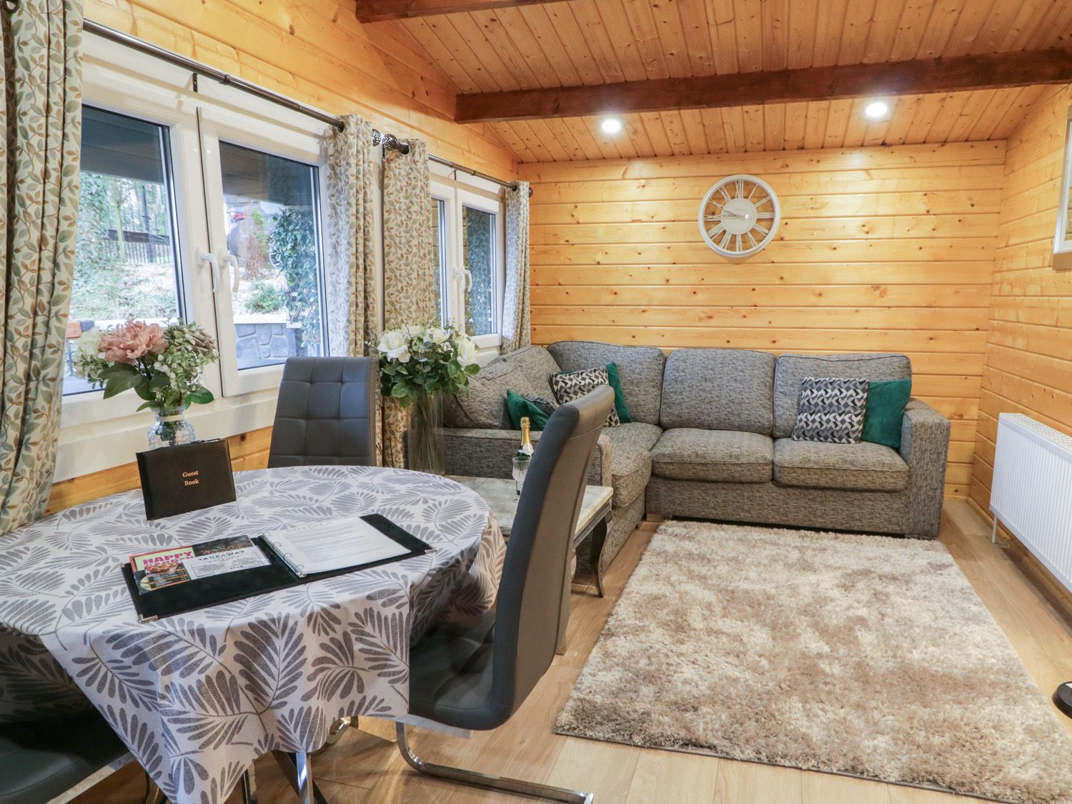Buttermilk Lodge in Dungiven, Londonderry. Single-storey. Balcony. River views. Studio-style. Rural.
