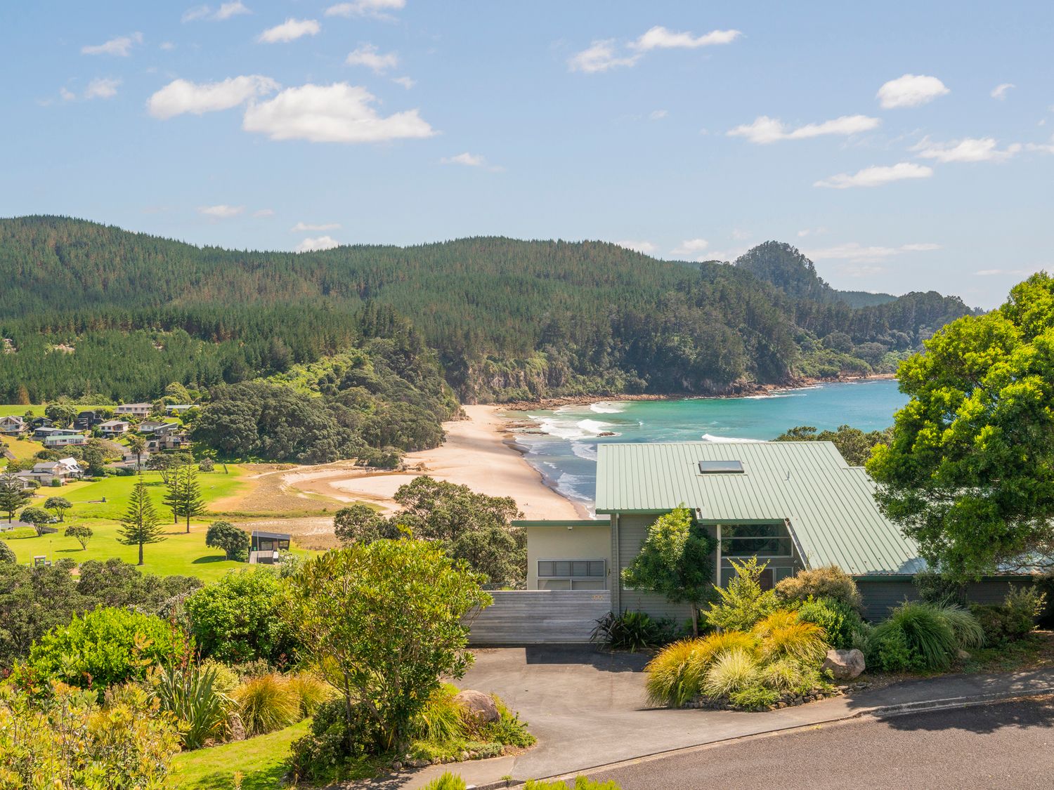 Onemana Lookout - Onemana Holiday Home                     photo 30