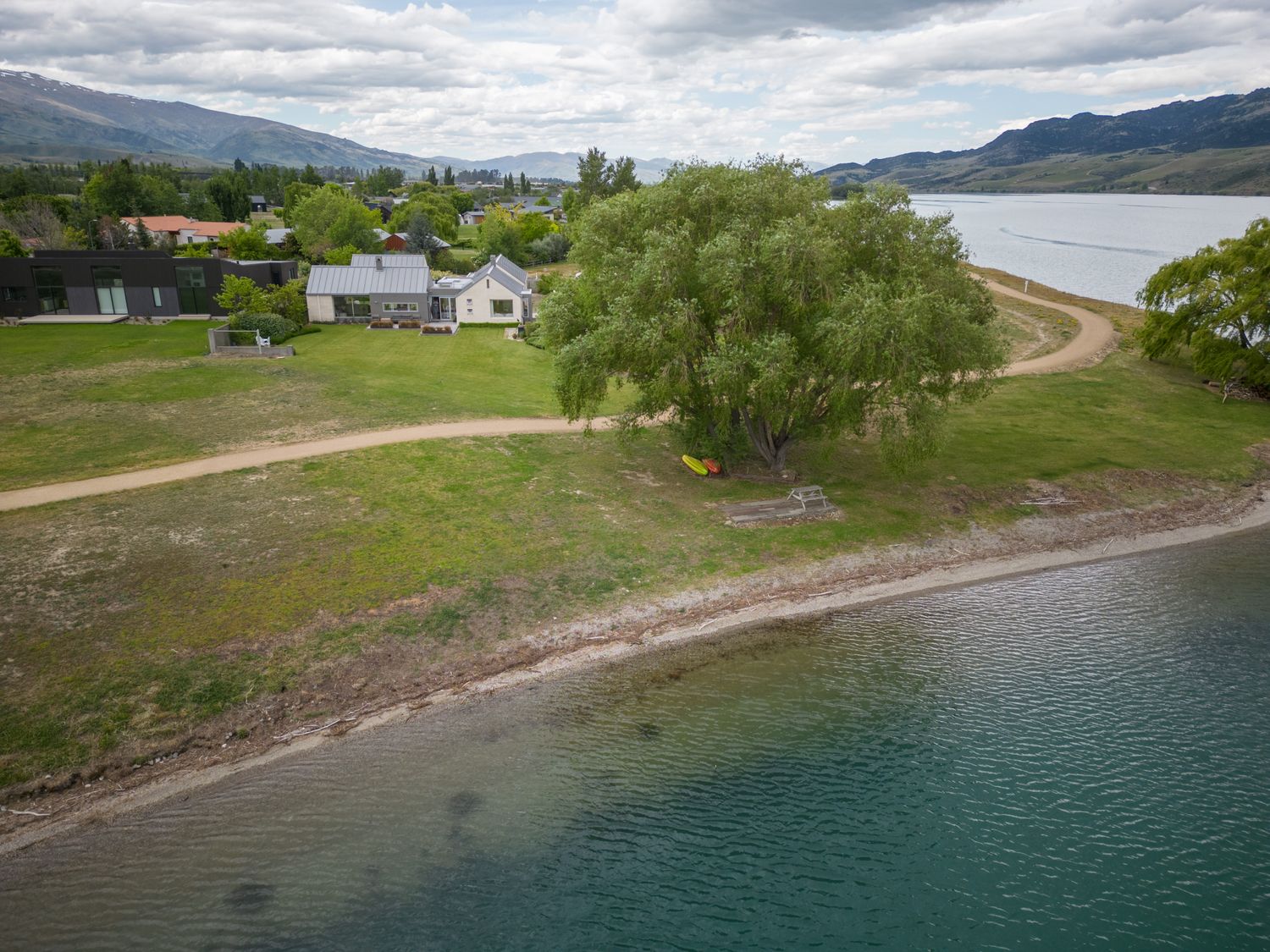 The Lakehouse - Cromwell Holiday Home                     photo 55
