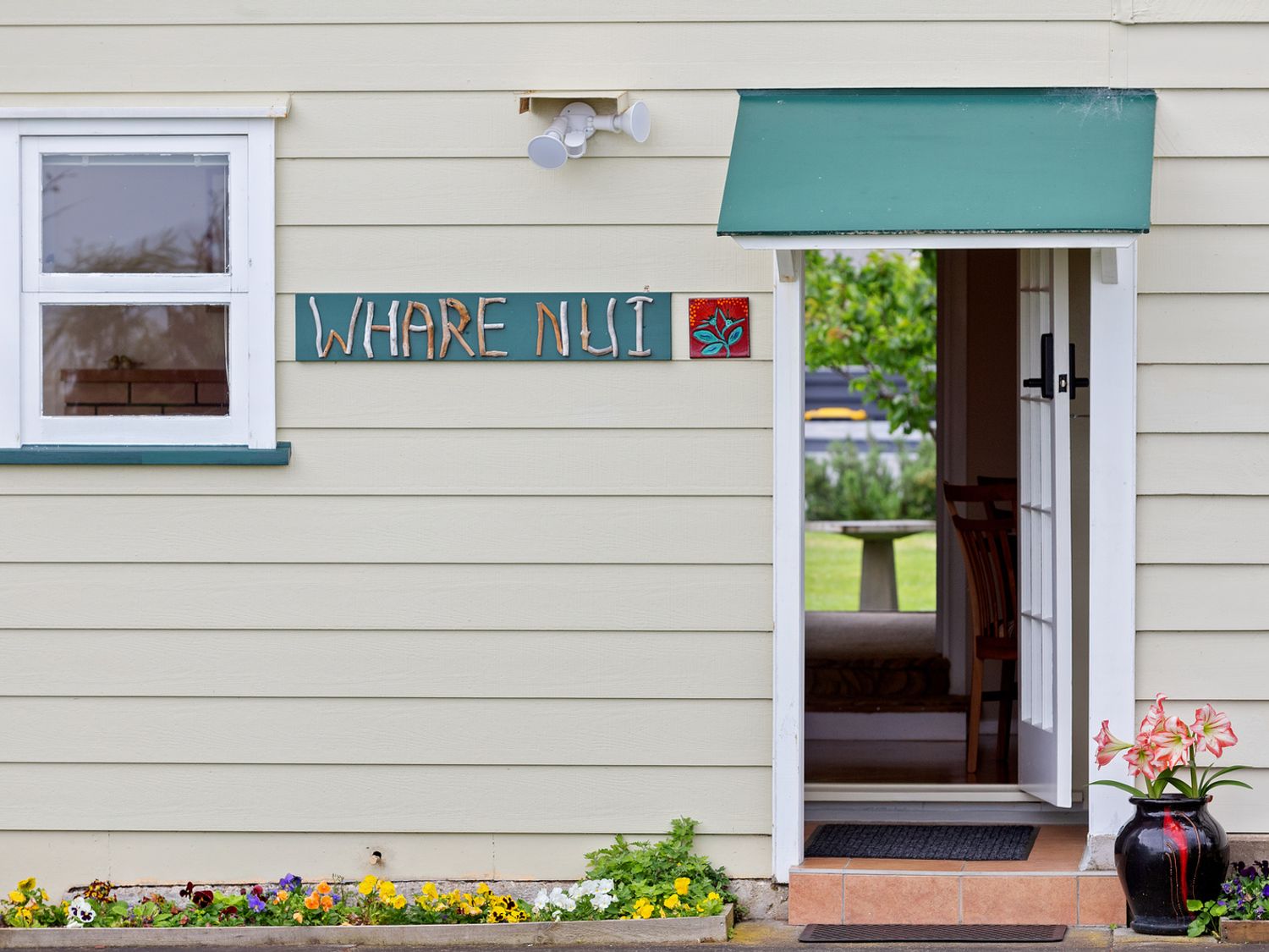 Whare Nui on Rennie - Thames Holiday Home                     photo 29
