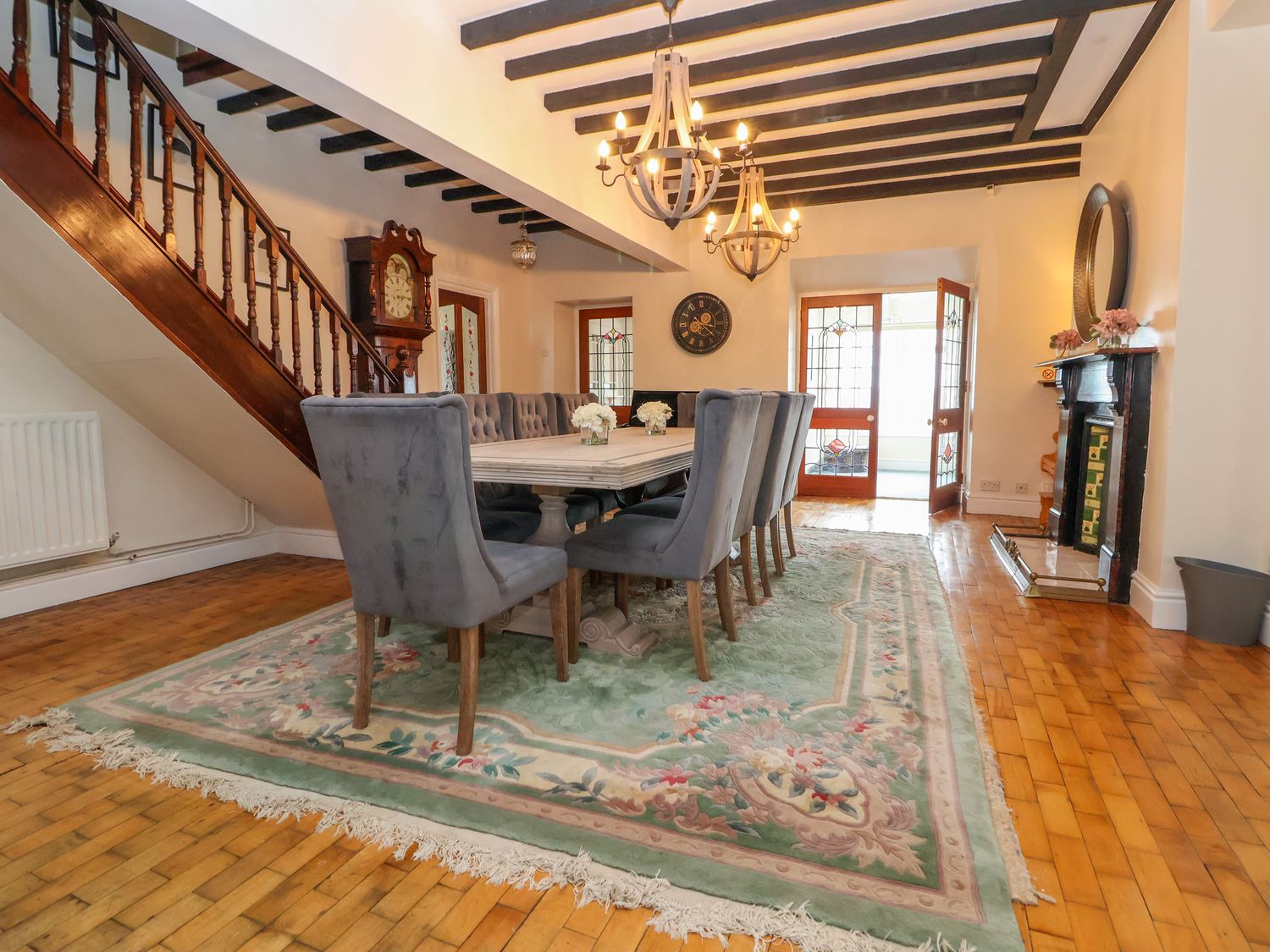 Orme Villa in Llandudno, Conwy. Stunning views over Llandudno Bay, and prime position on Great Orme.